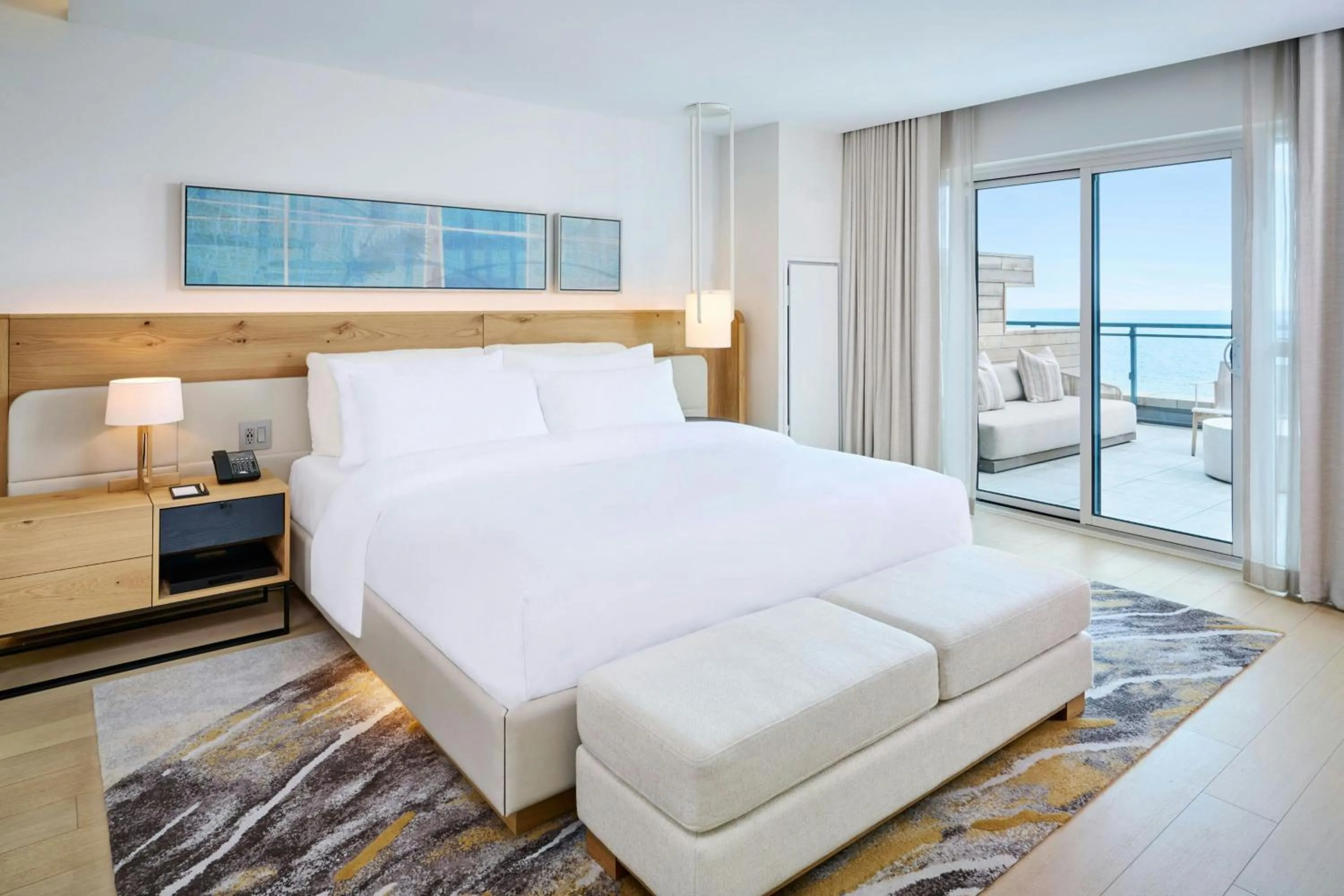 Bedroom, Bed in The Pearle Hotel & Spa, Autograph Collection