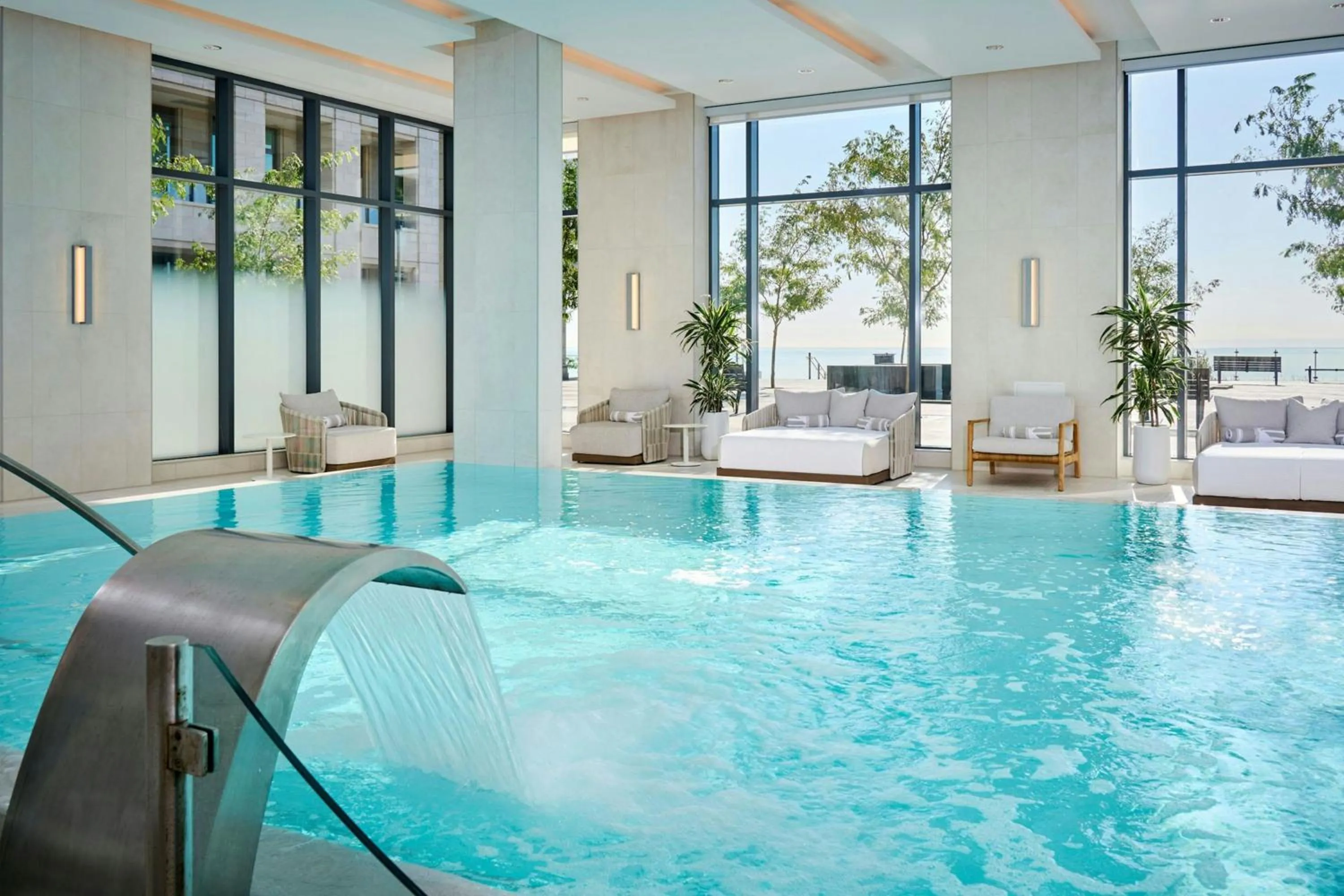 Swimming pool in The Pearle Hotel & Spa, Autograph Collection