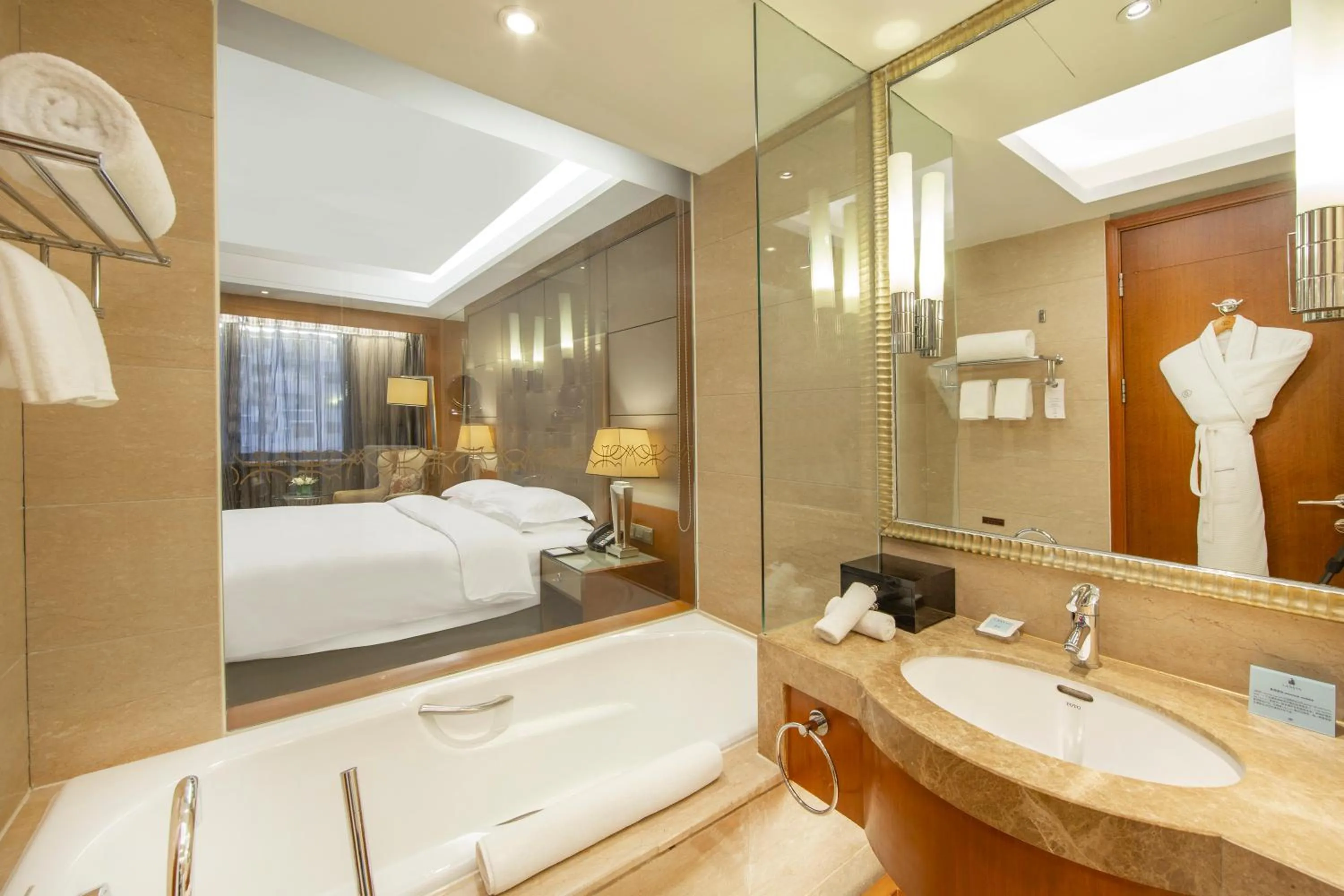 Bath, Bed in Sofitel Harbin