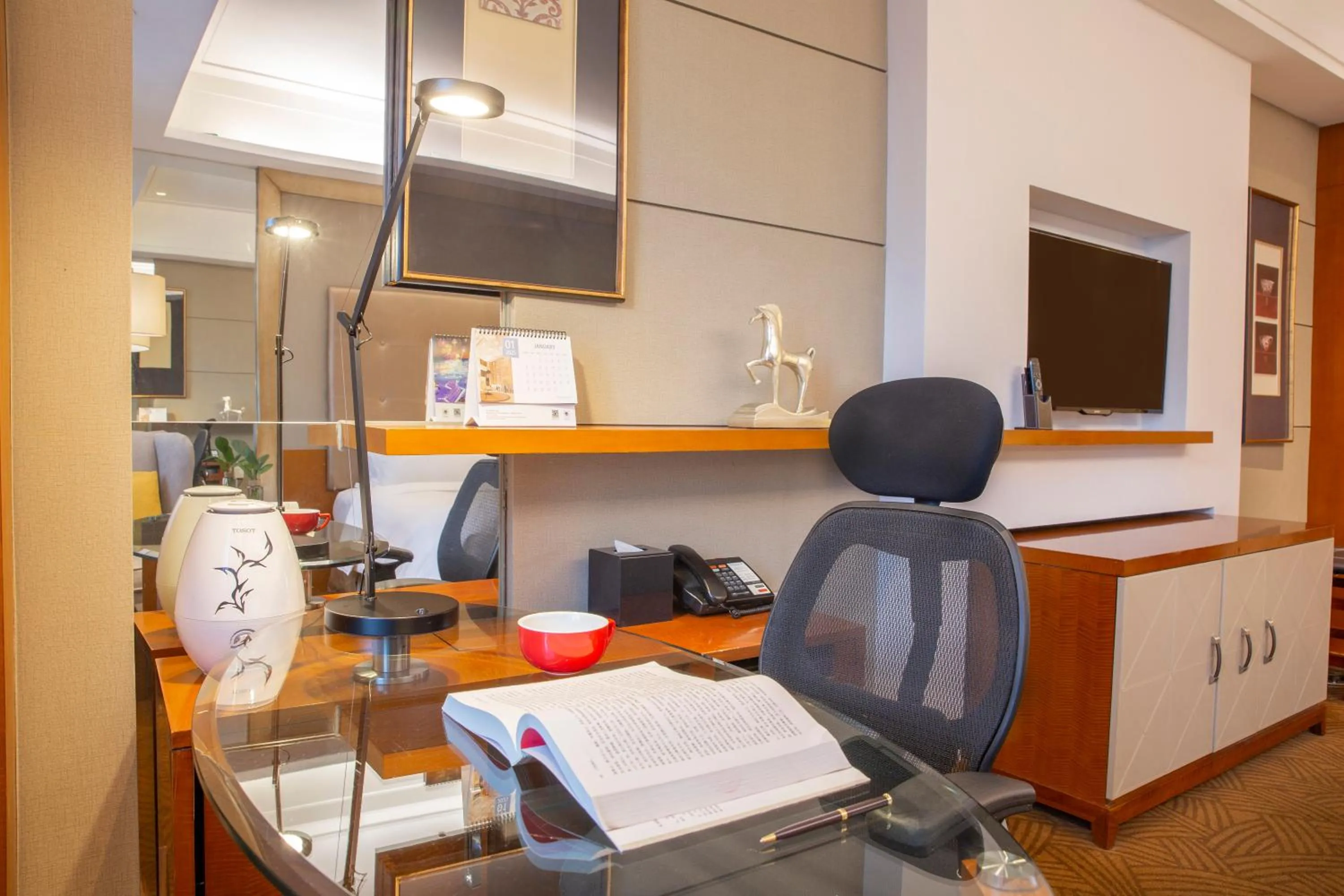 Luxury Room with Twin Bed in Sofitel Harbin