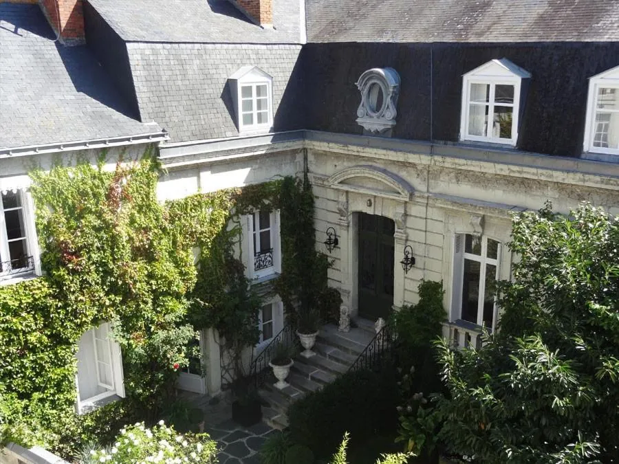 Property building in BULLES DE LOIRE