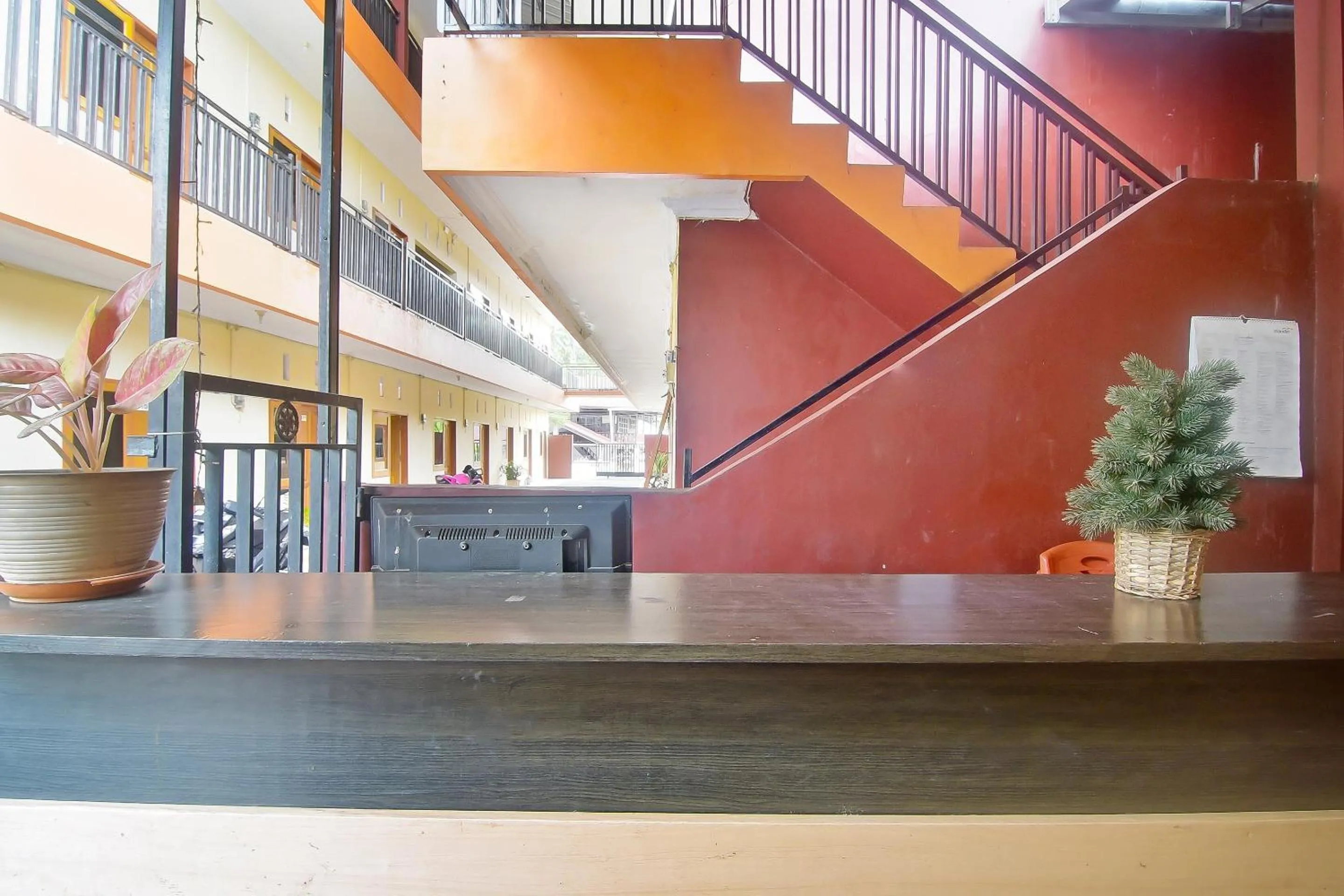 Lobby or reception in Hotel O A2b Guesthouse