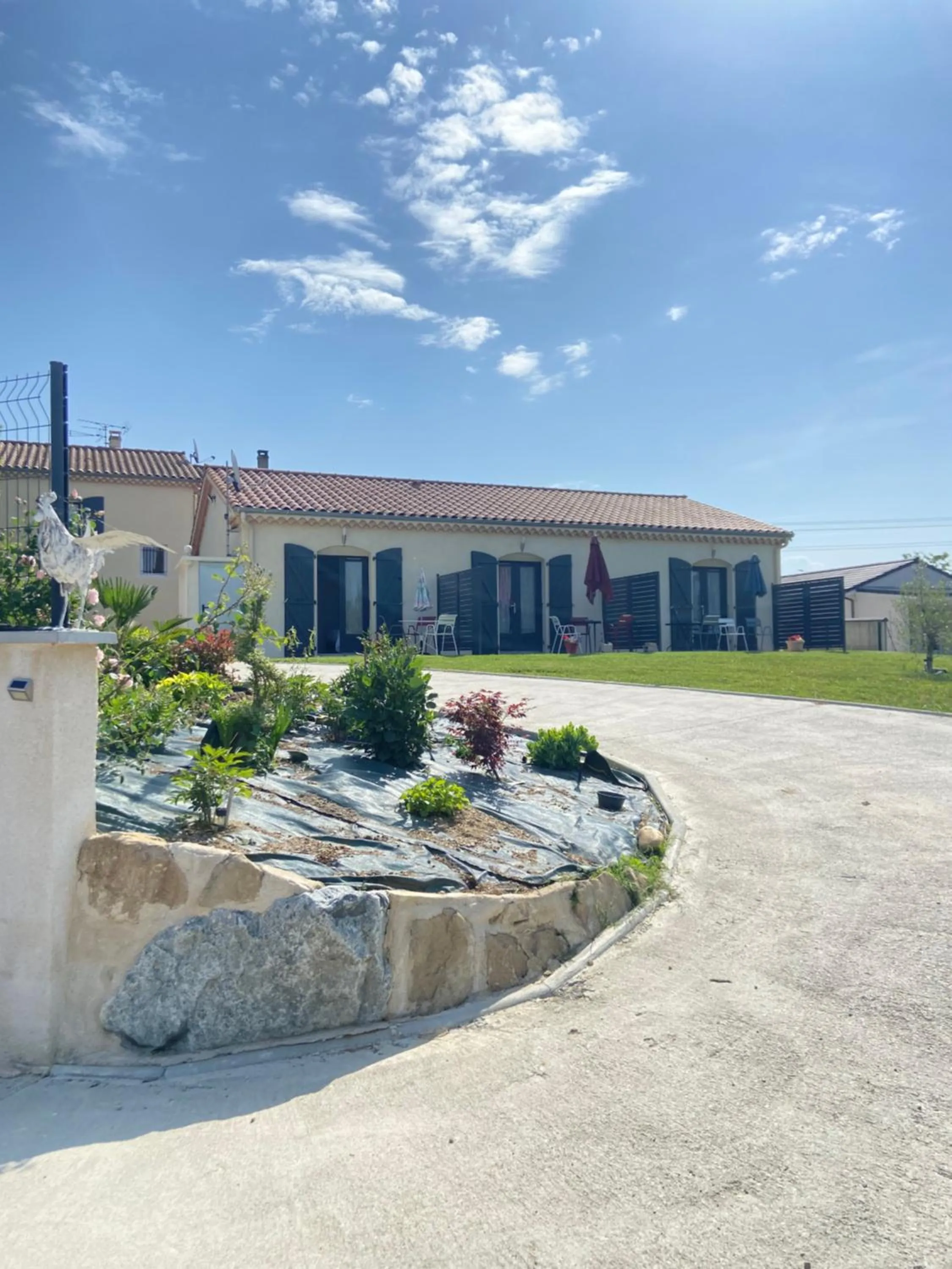 Property building in Esprit Etape