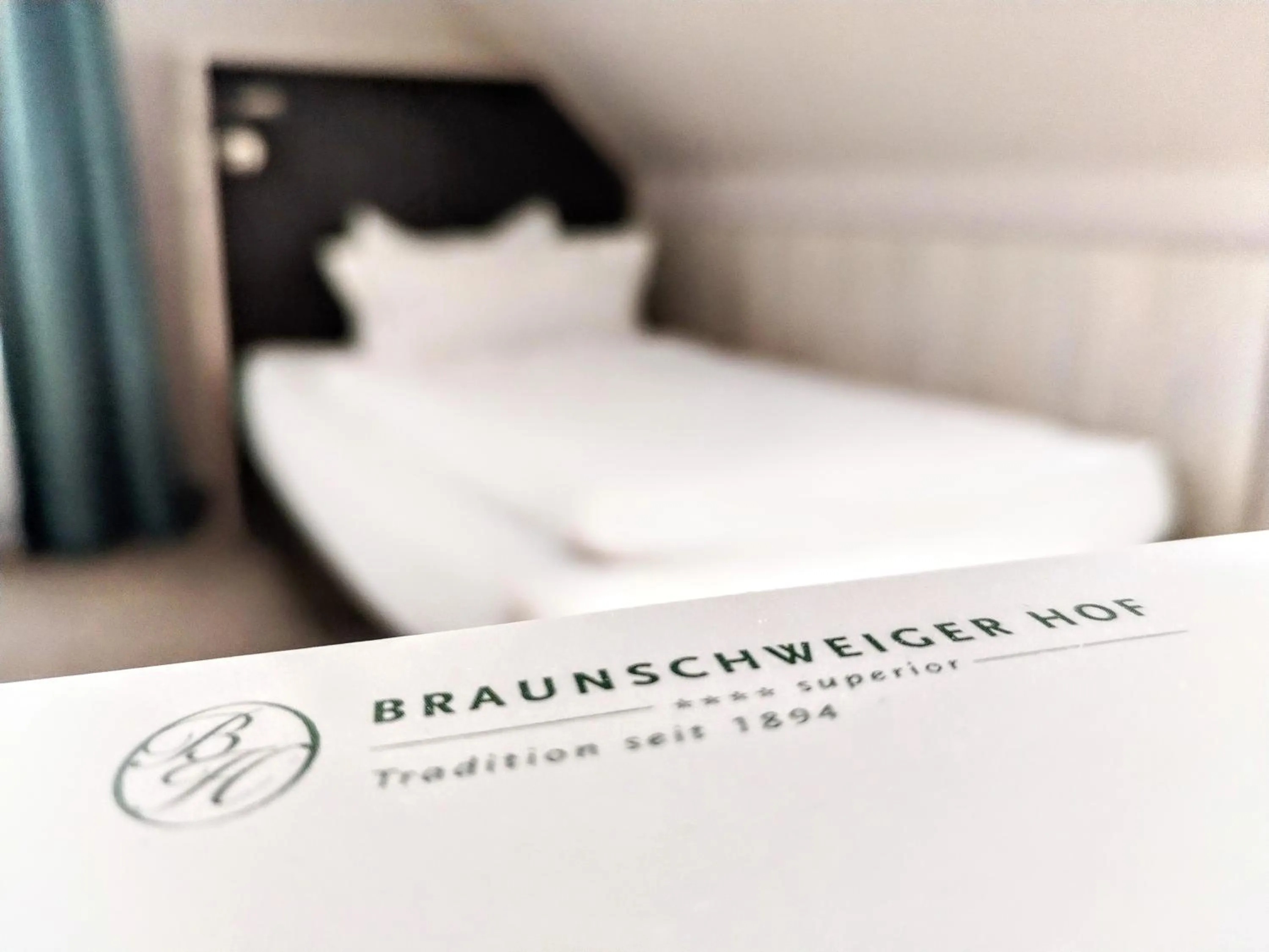 Bed in Hotel Braunschweiger Hof