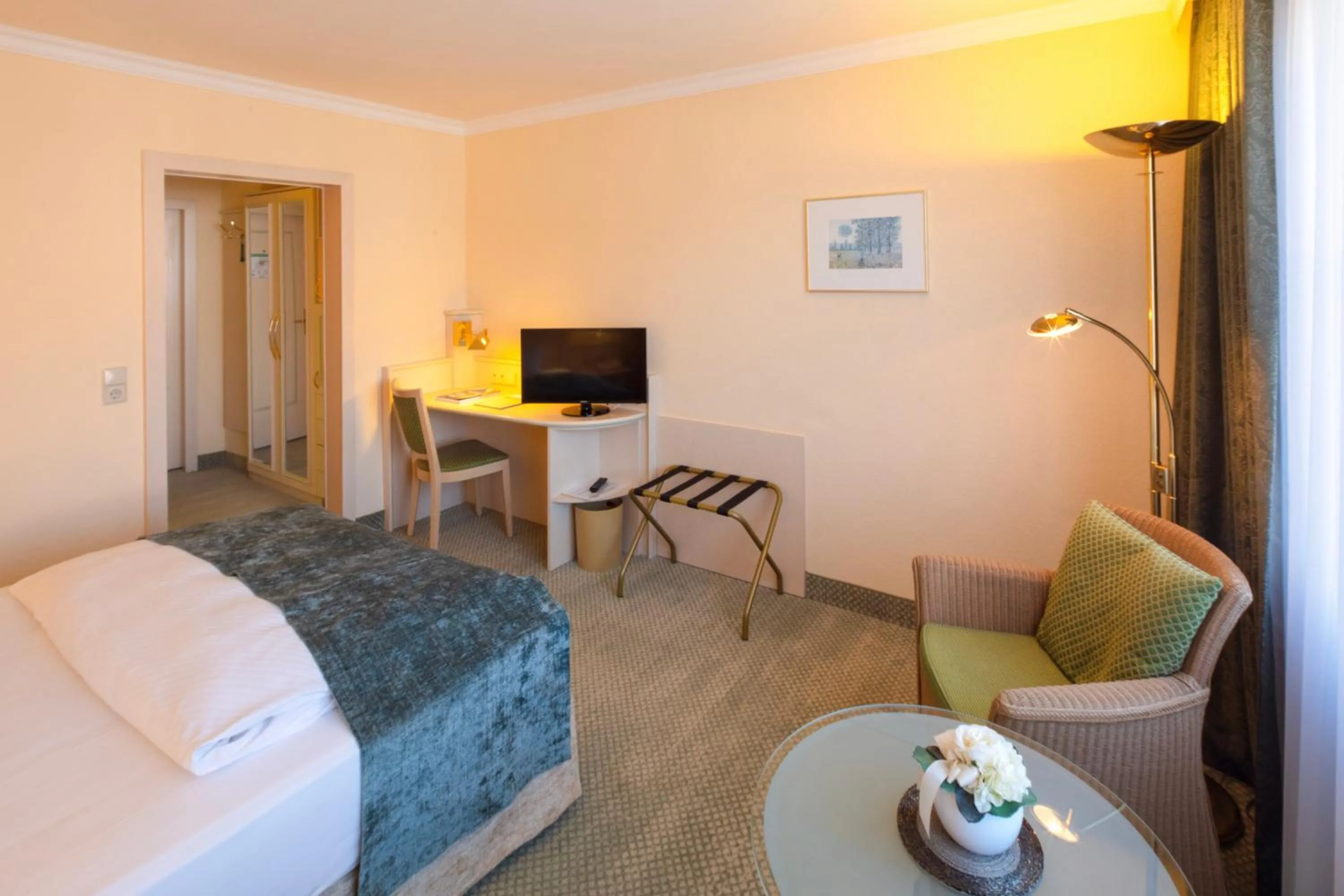 Bed in Hotel Braunschweiger Hof