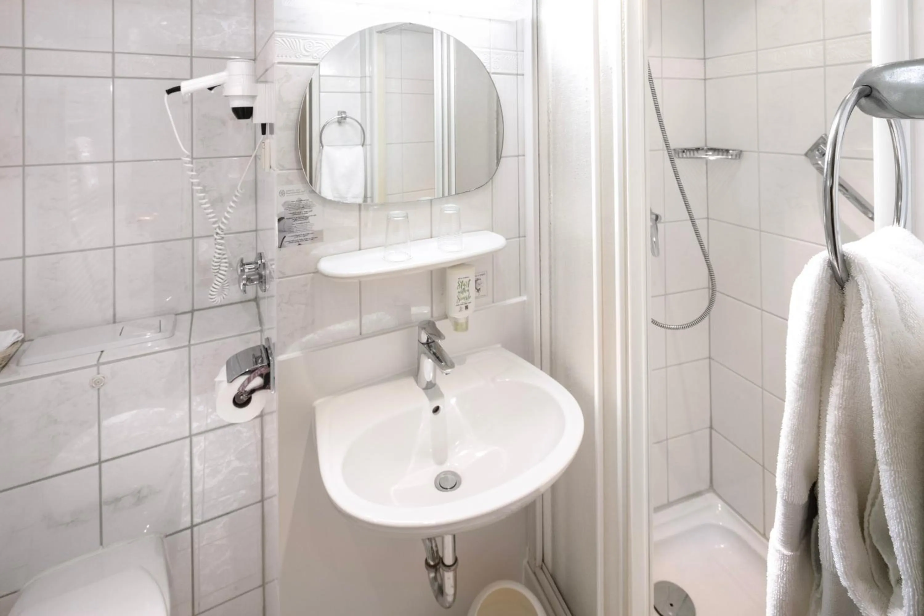 Shower in Hotel Braunschweiger Hof