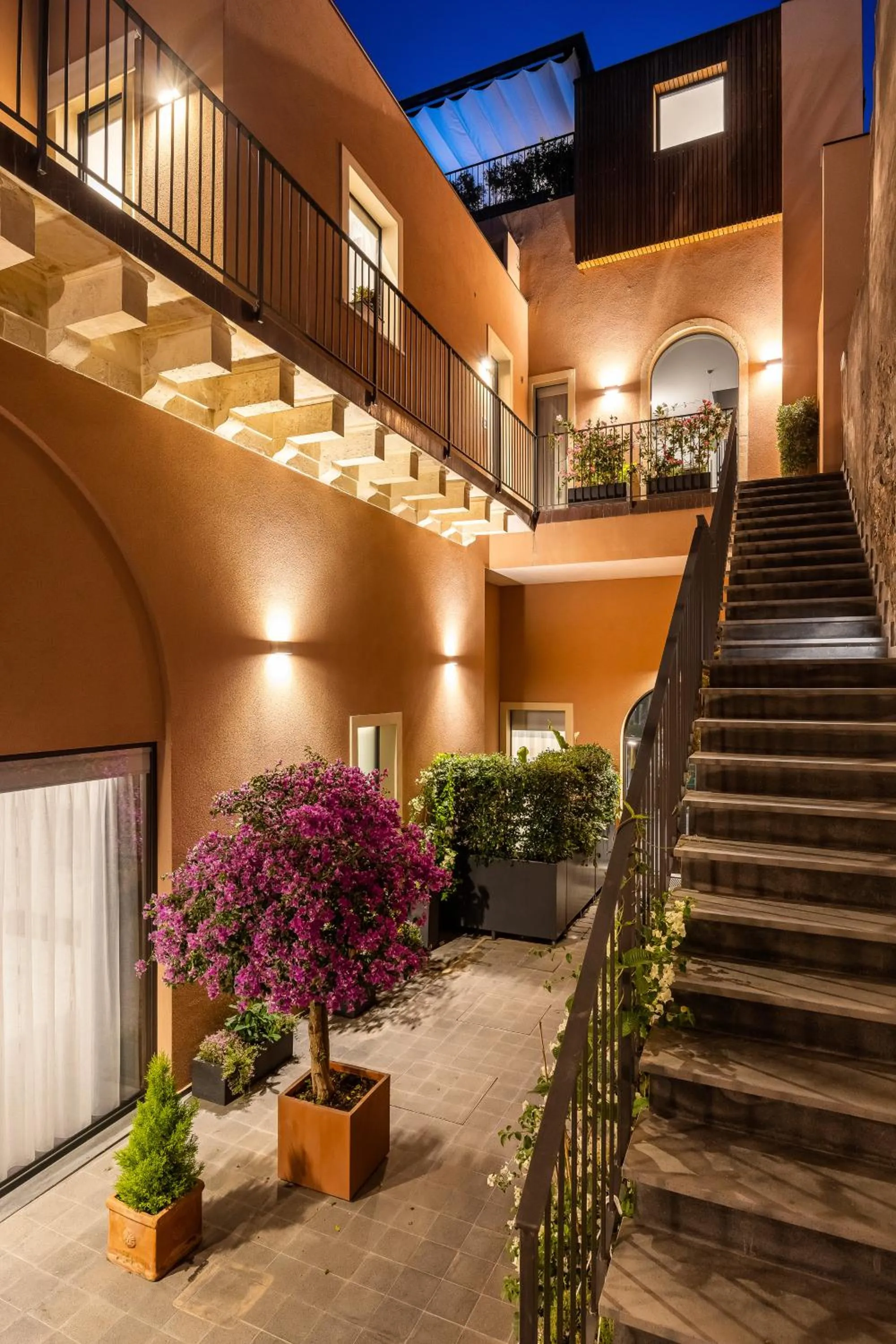 Property building in Creuza De Ma