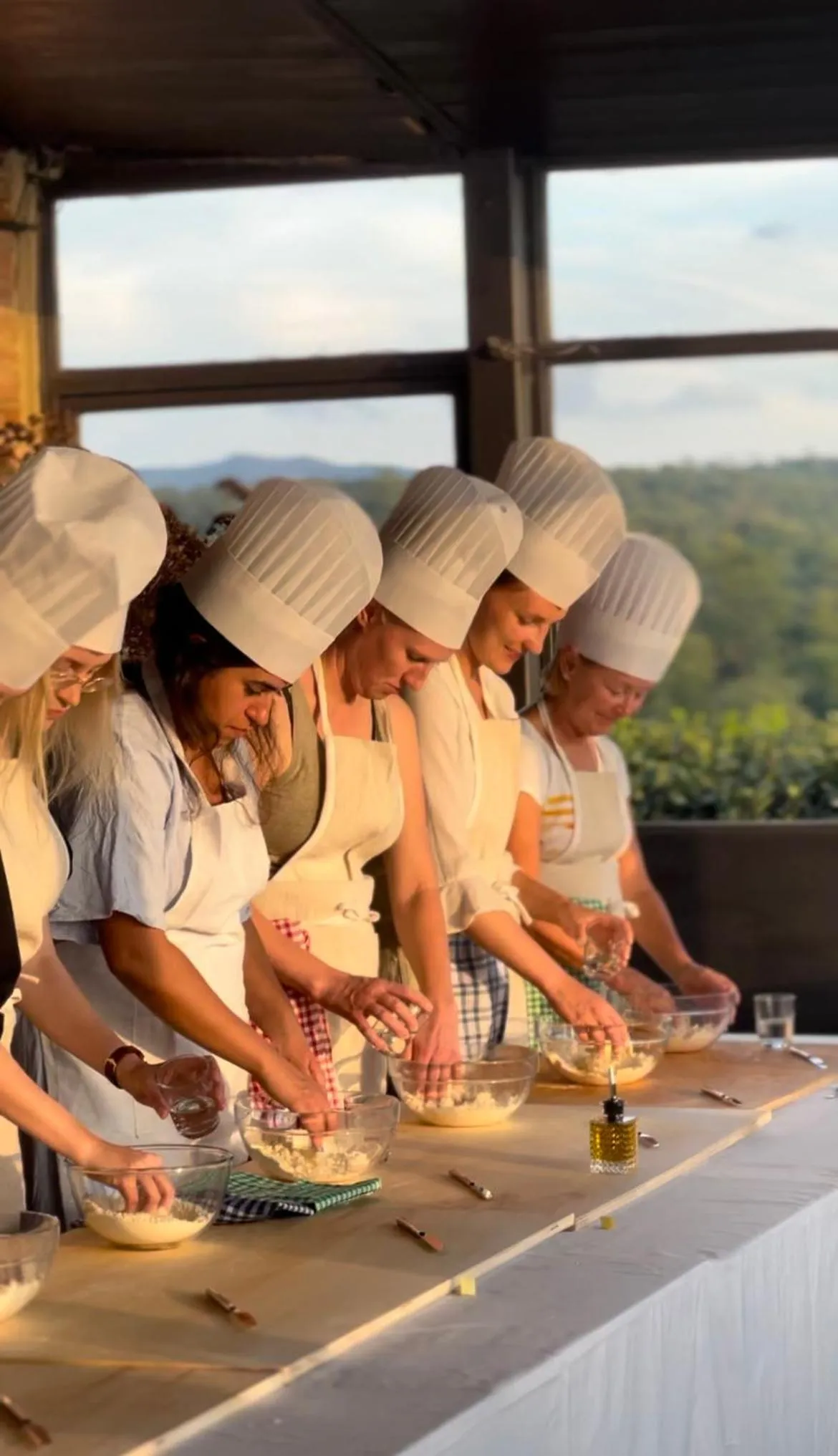 Restaurant/places to eat in Porsenna Resort