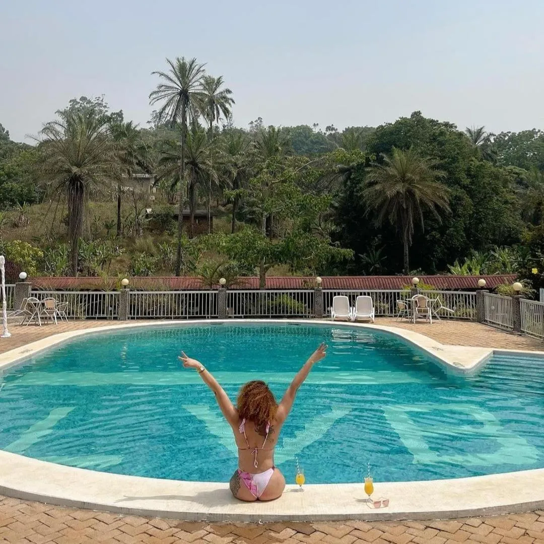 Swimming pool in La Vallée de Bana