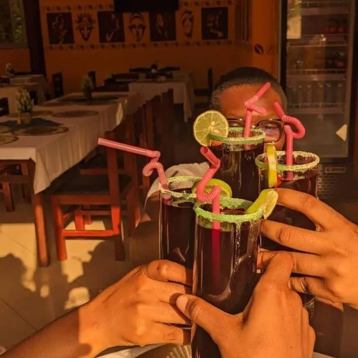 Restaurant/places to eat in La Vallée de Bana