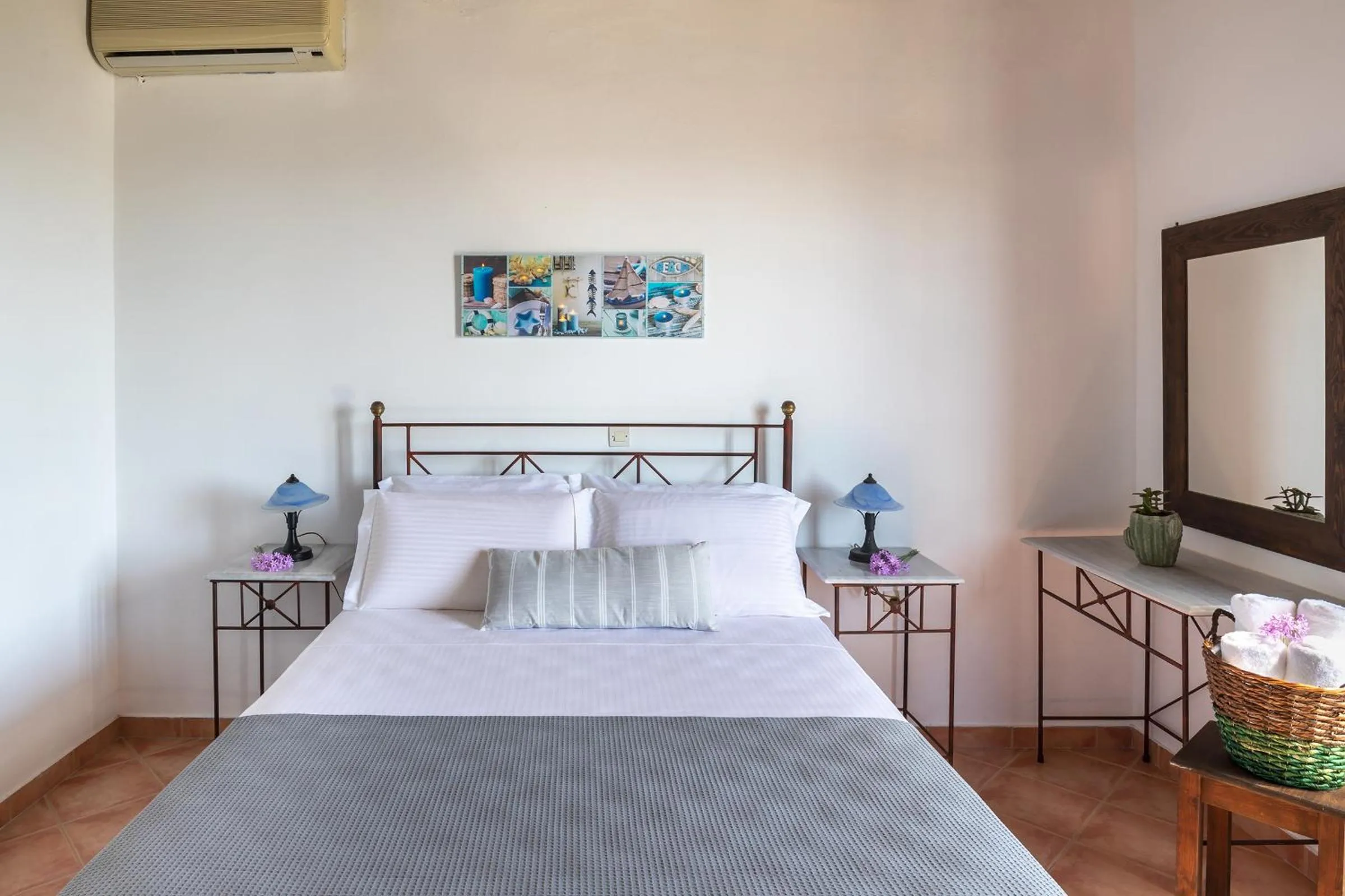 Bed in Cochili Rooms & Apartments