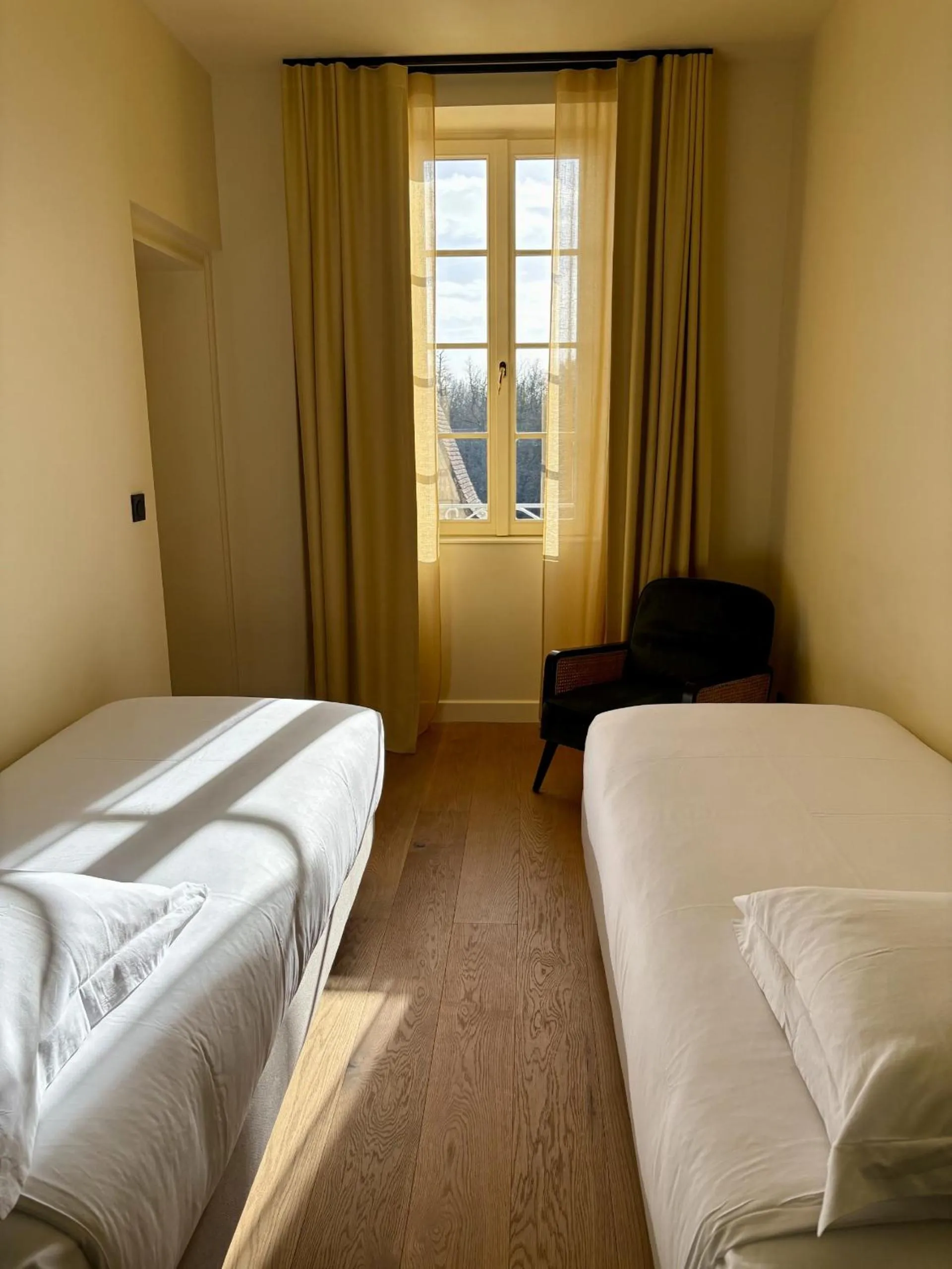 Bedroom, Bed in Hôtel Château Fage - Teritoria - Saint-Émilion