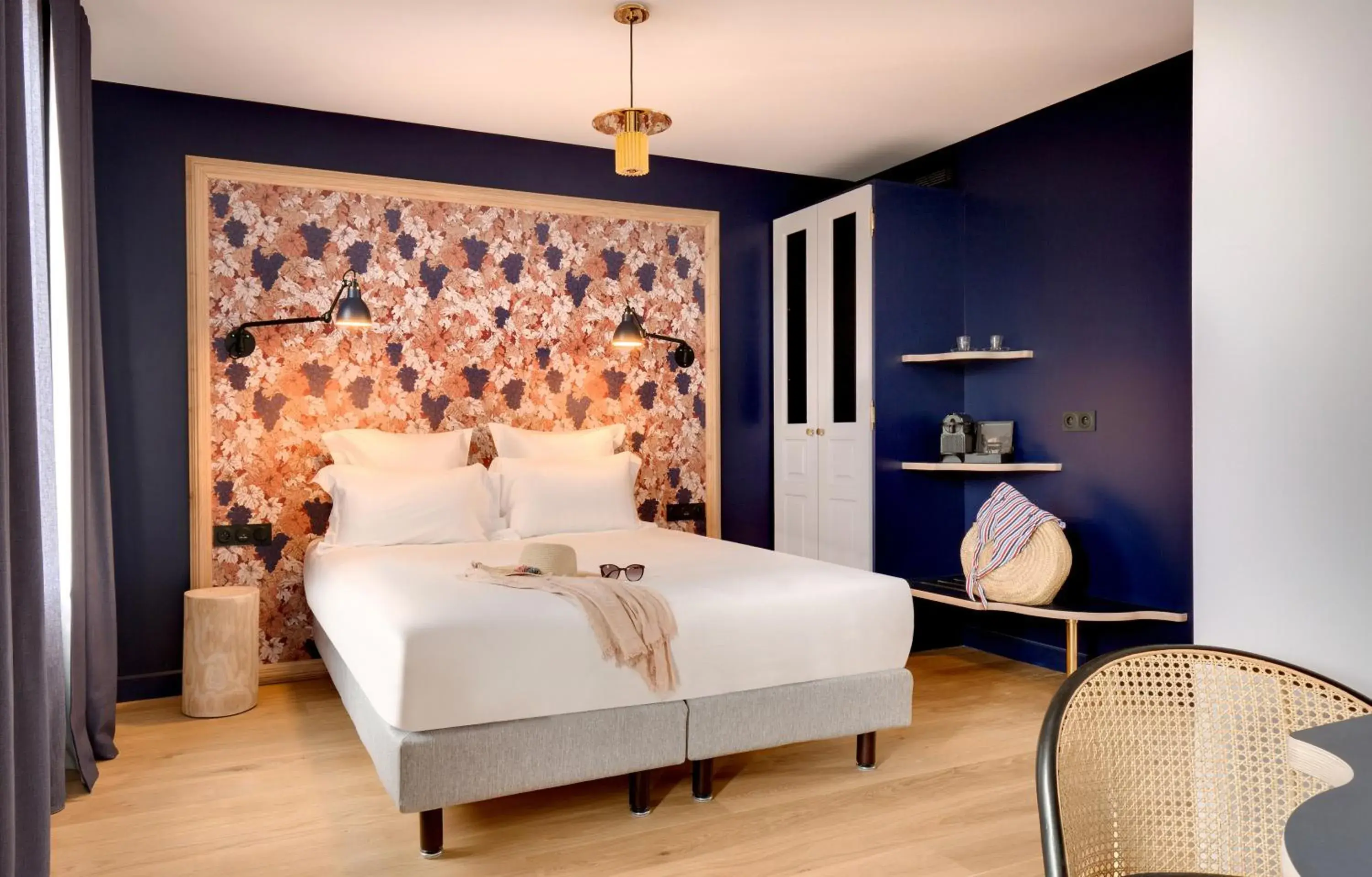 Comfort Double Room in Château Fage La Maison des Vignes - Saint-Émilion Comfort Double Room in Château Fage La Maison des Vignes - Saint-Émilion