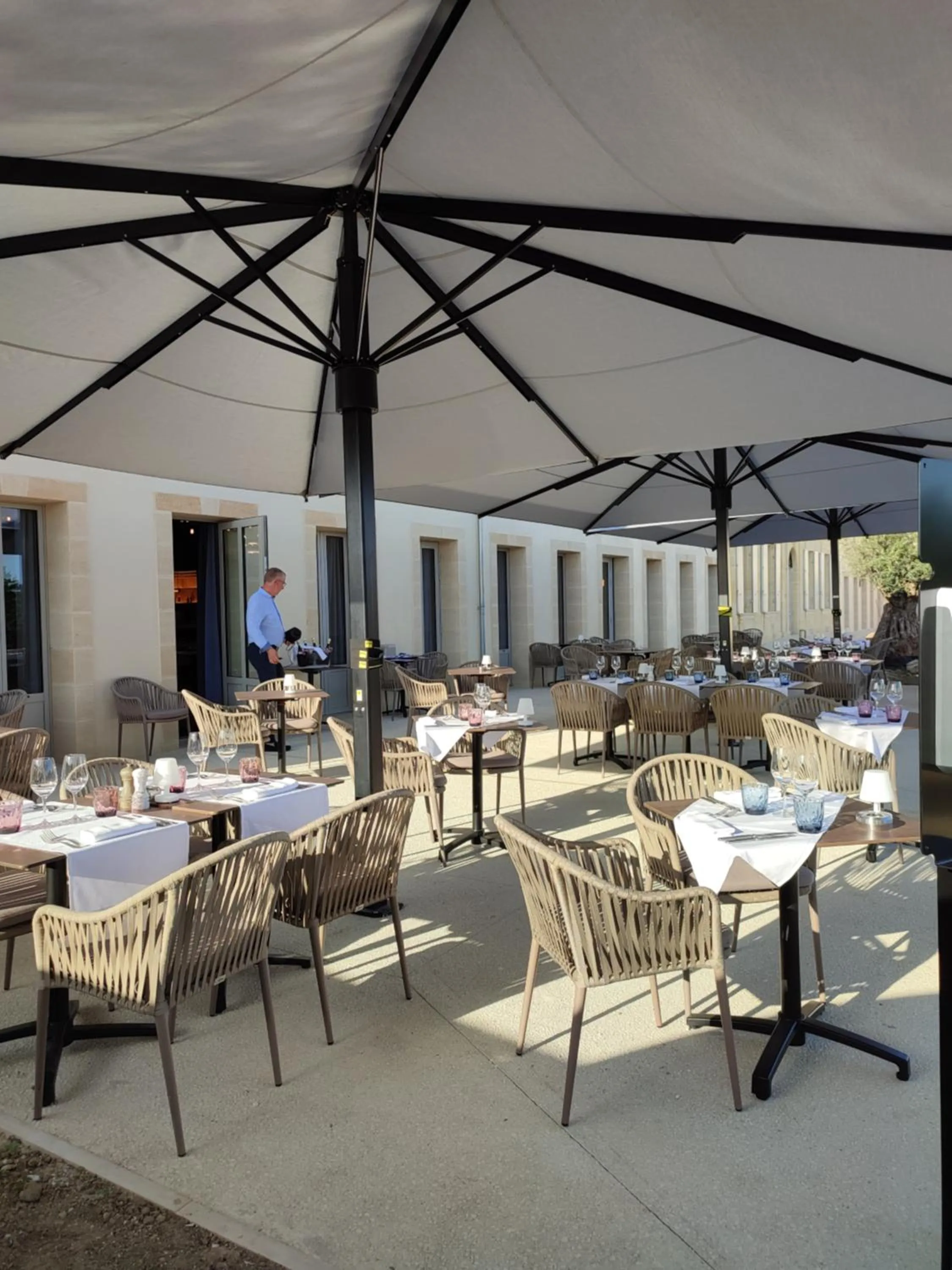 Restaurant/places to eat in Château Fage La Maison des Vignes - Saint-Émilion