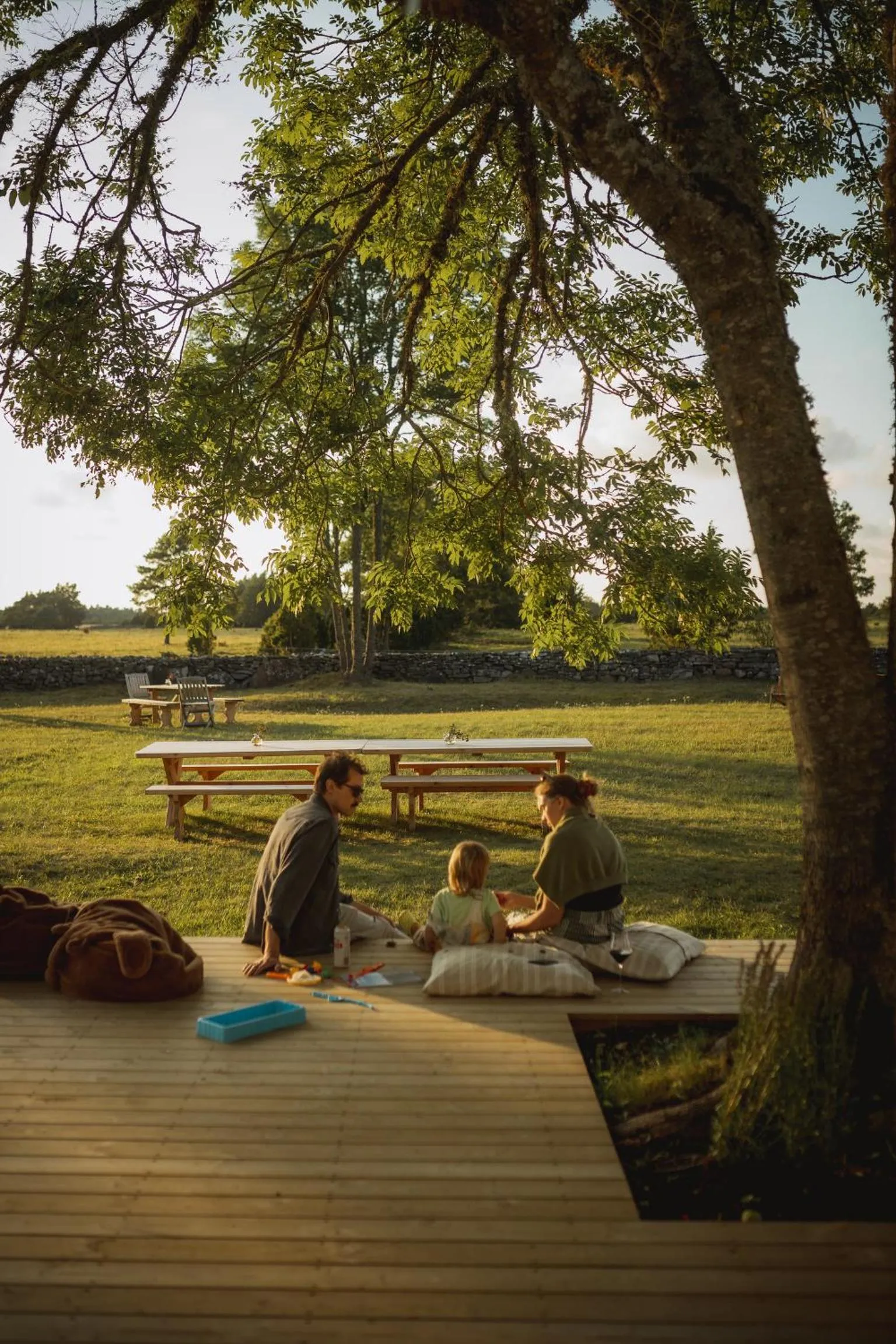 Restaurant/places to eat in Pilguse Residency