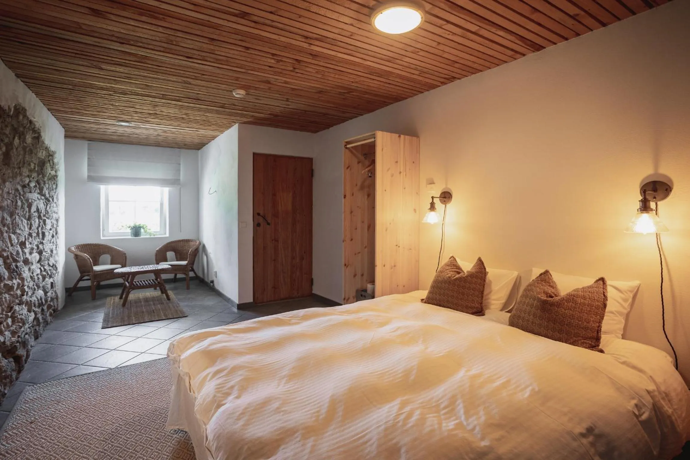 Bed in Pilguse Residency