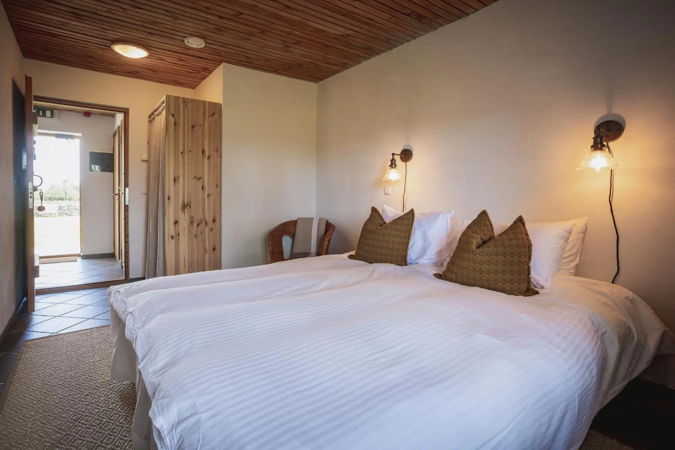 Bed in Pilguse Residency