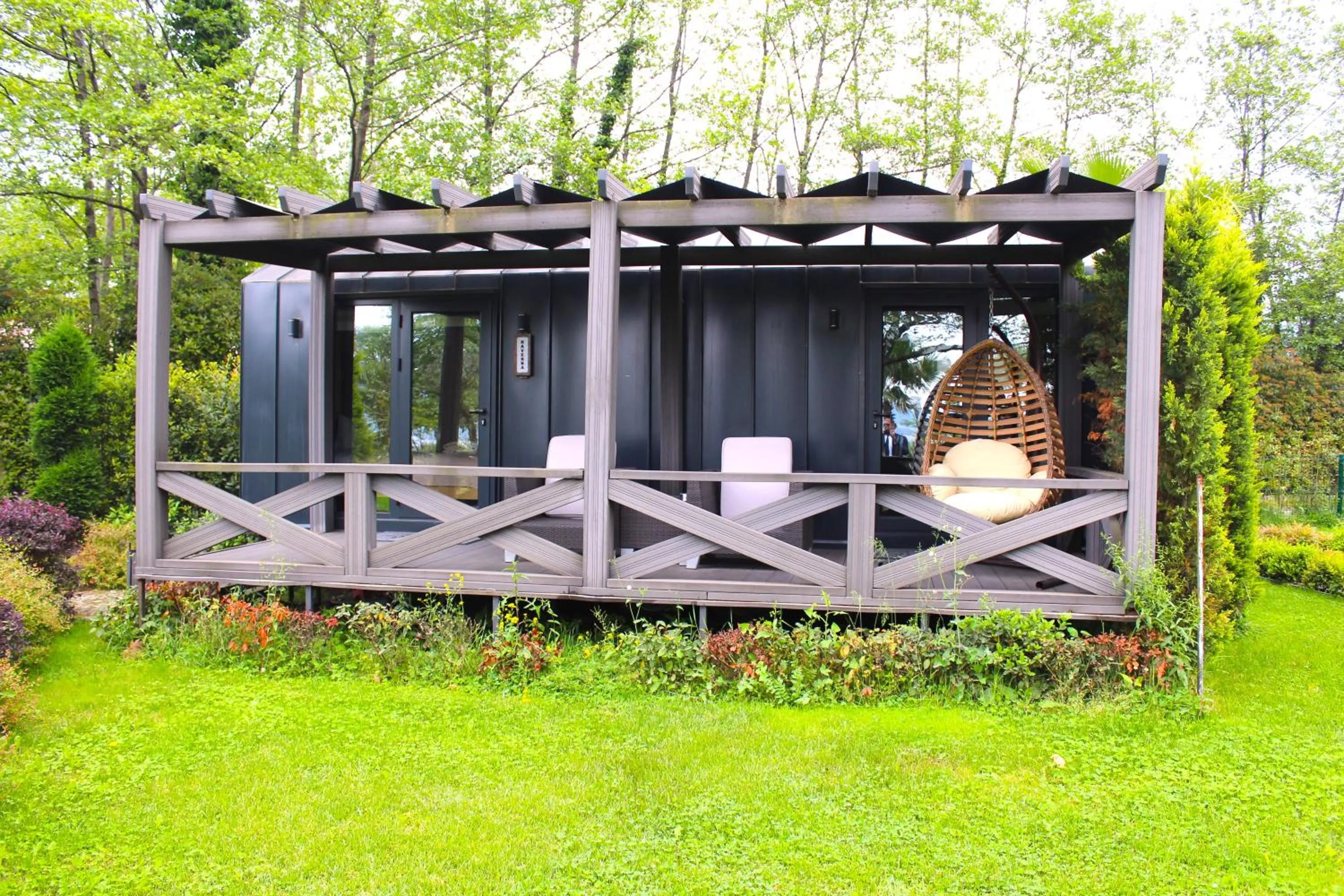 Photo of the whole room in Gölevi Resort Sapanca