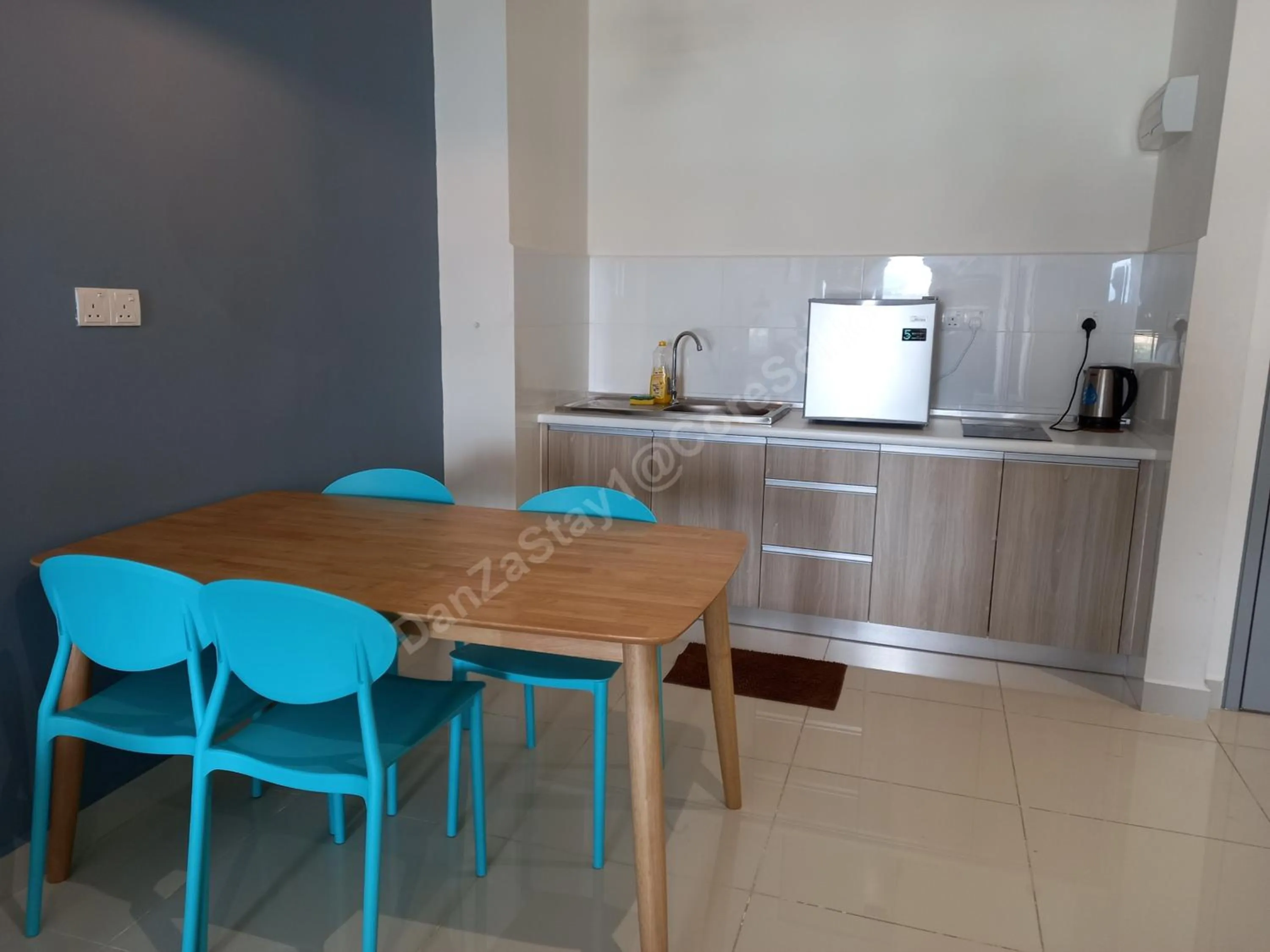Kitchen or kitchenette in DanzaStay1@CoreSoHo - nearby KLIA