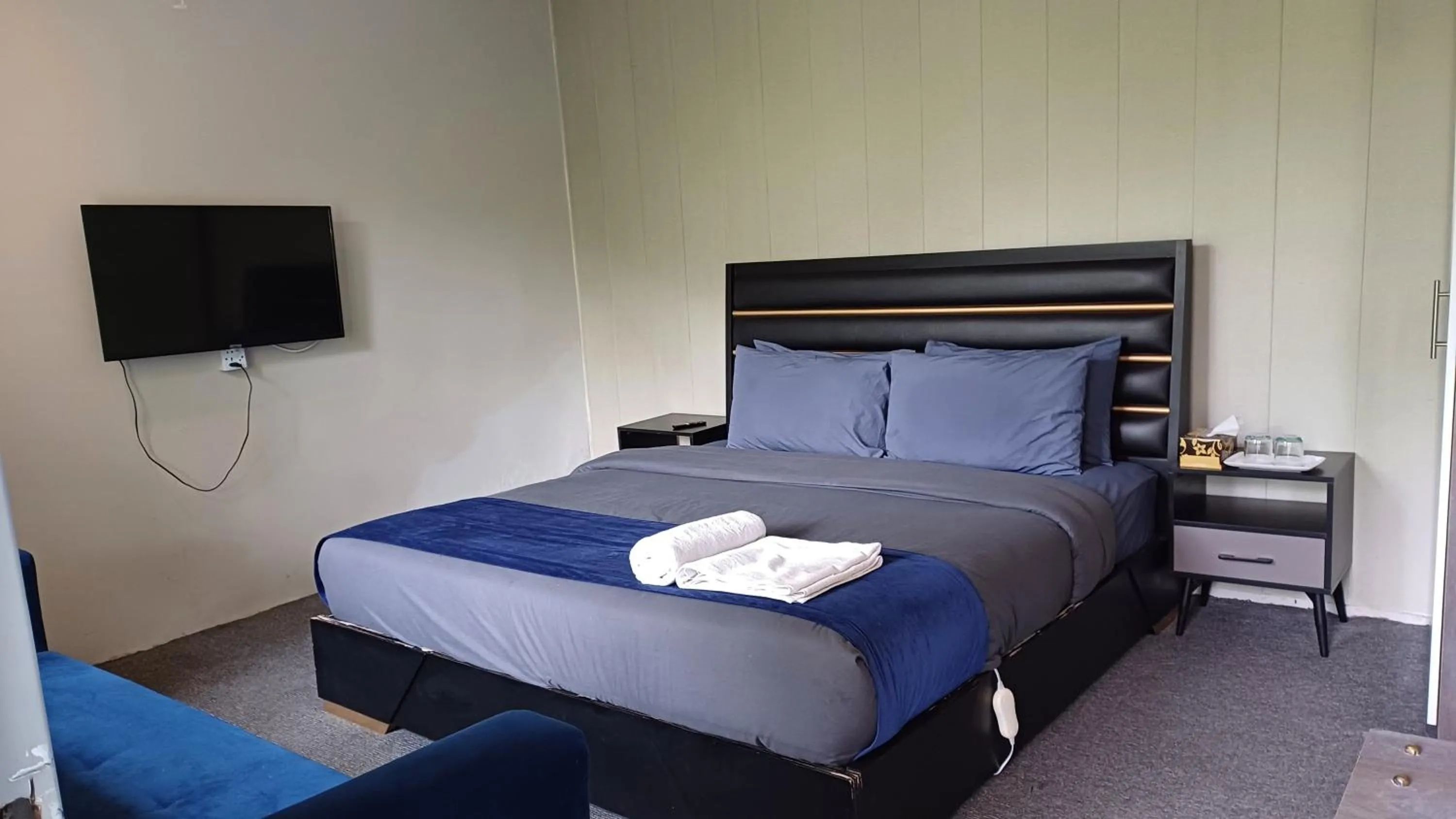 Bed in Grapes Garden Resort Hunza