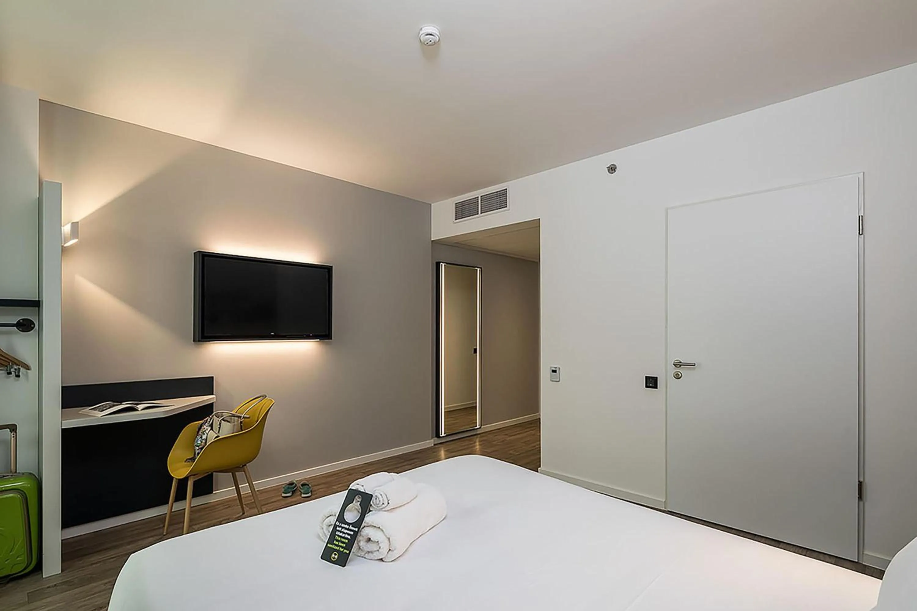 Photo of the whole room, Bed in B&B Hotel Budapest City