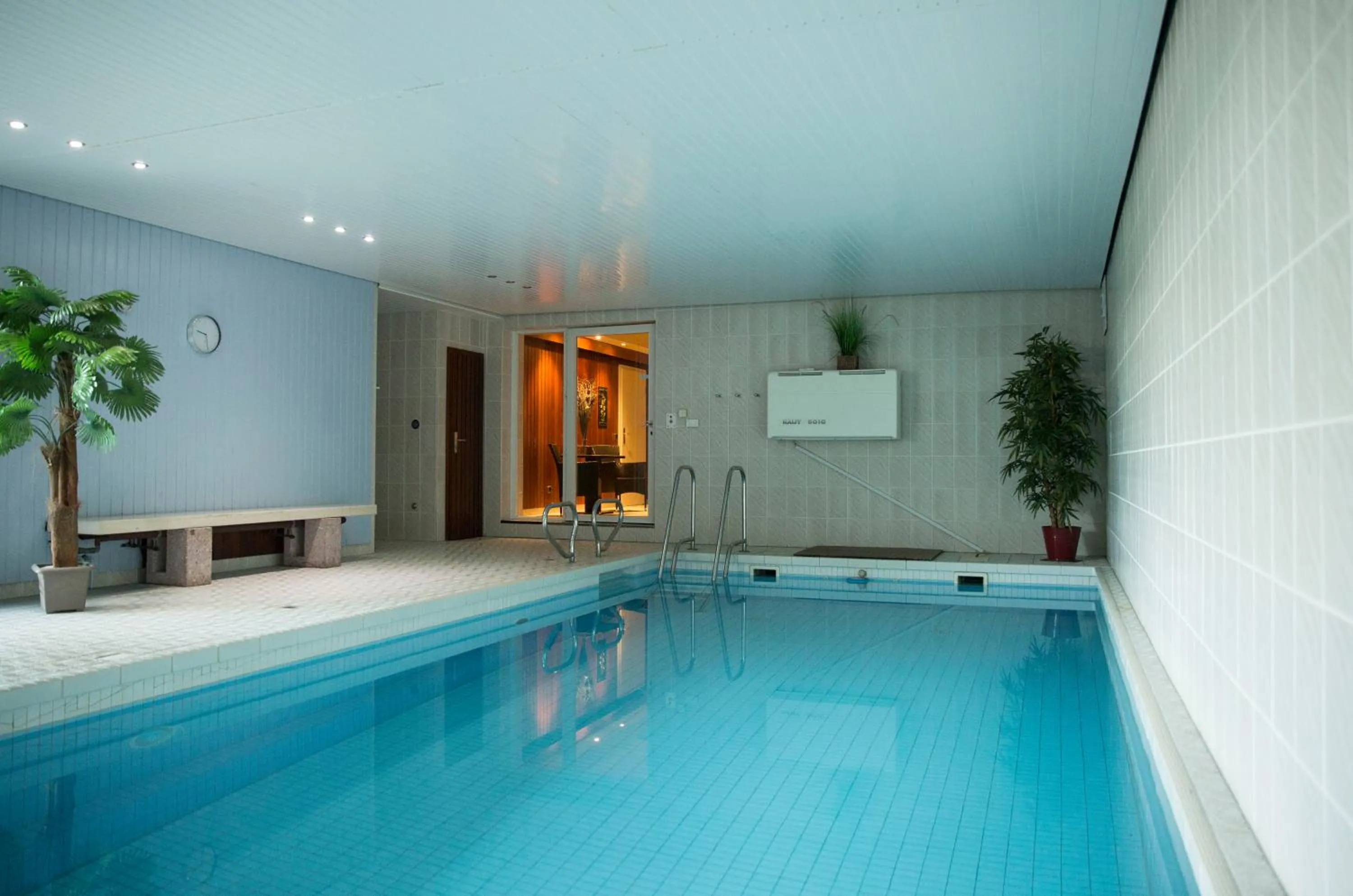 Swimming pool in Landhaus Fischer