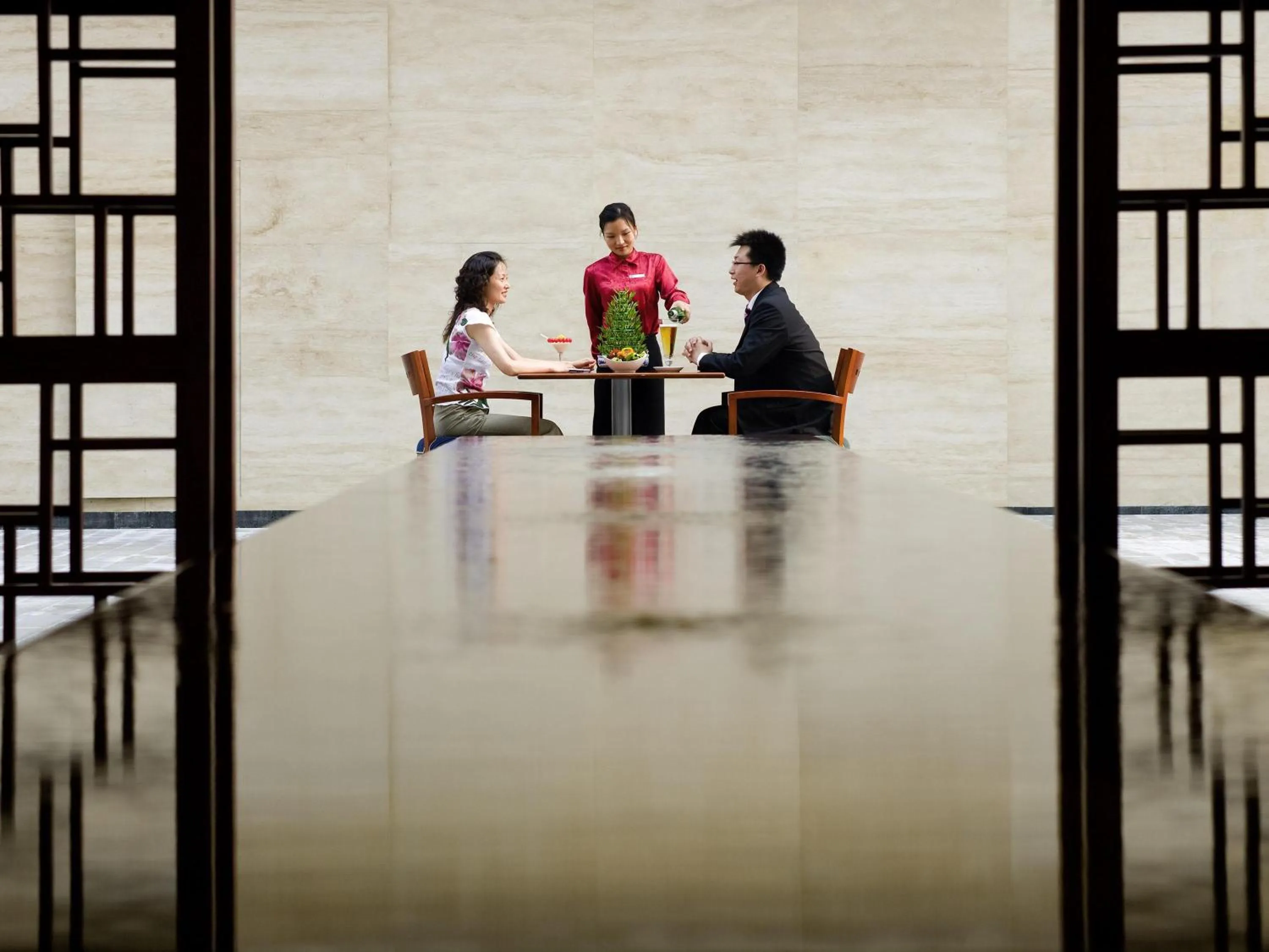 Lounge or bar in Mercure Wanshang Beijing