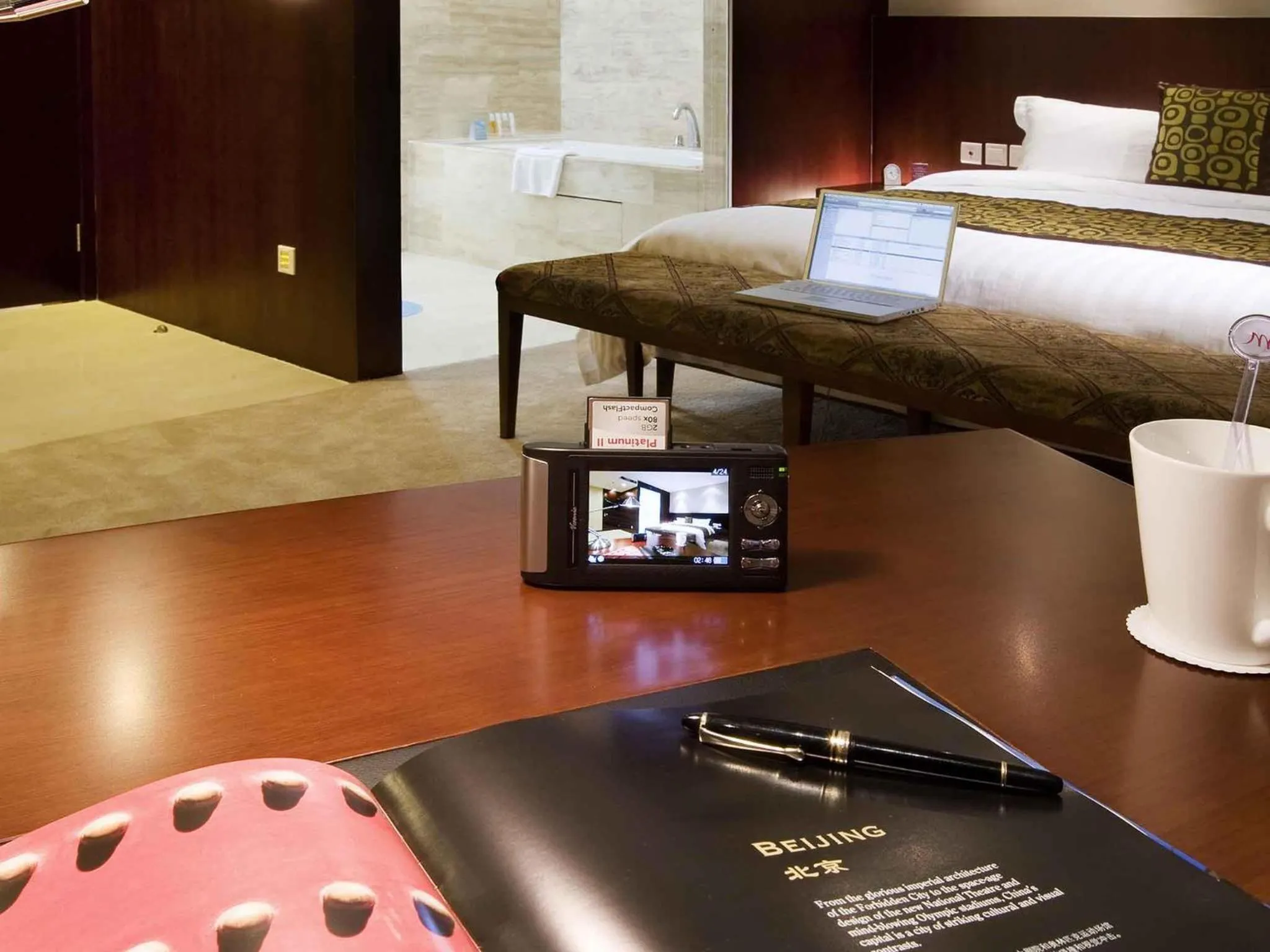Meeting/conference room, Bed in Mercure Wanshang Beijing