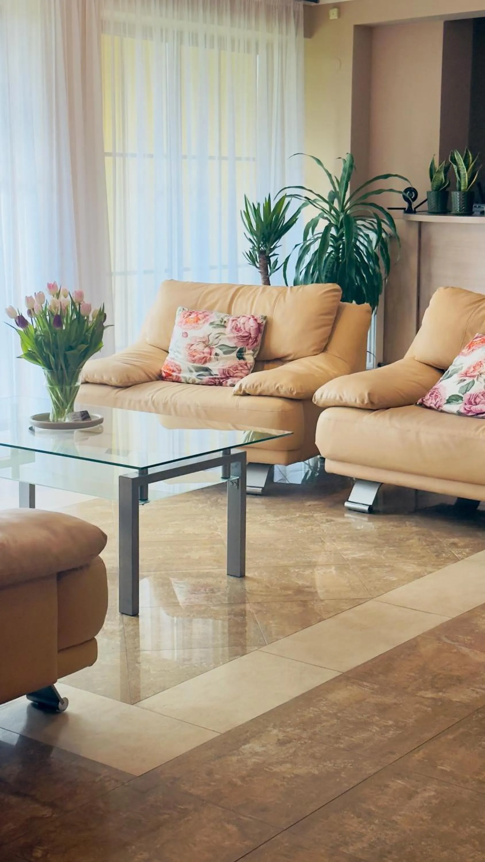 Seating area in Willa Park