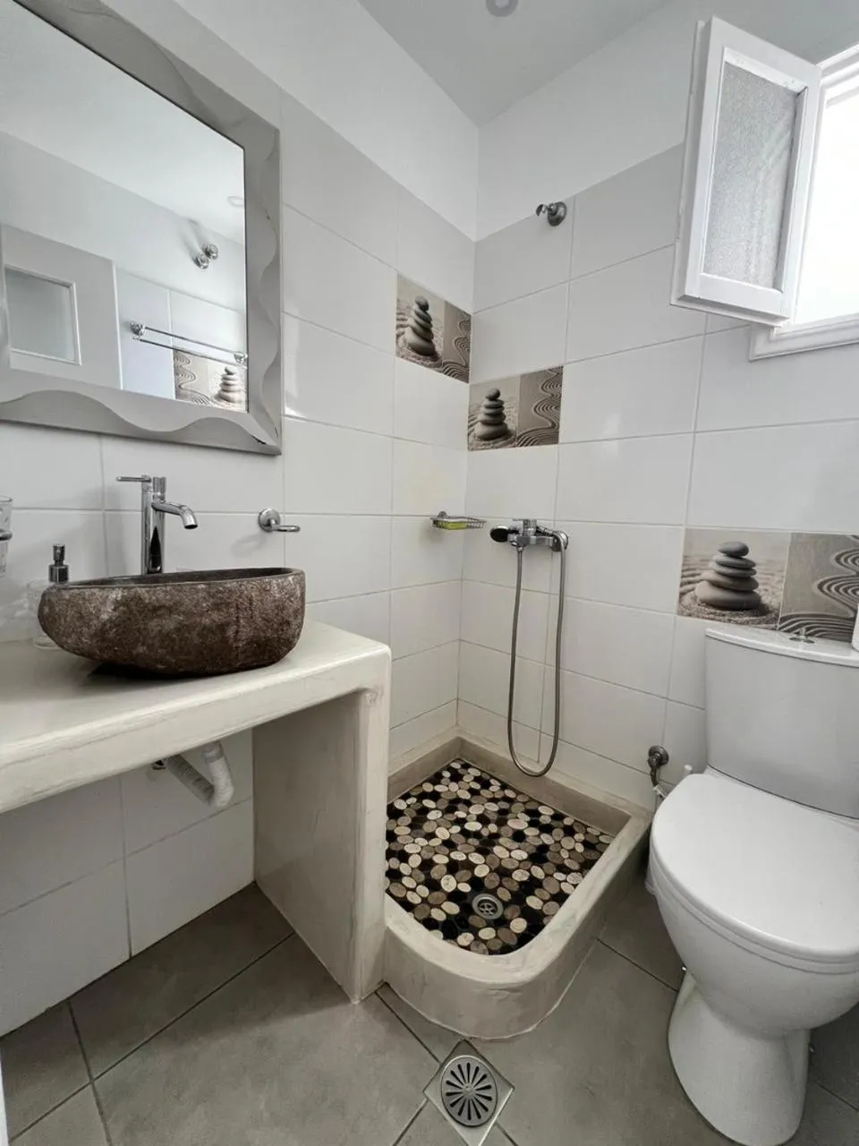 Bathroom in Vinas Place City Center