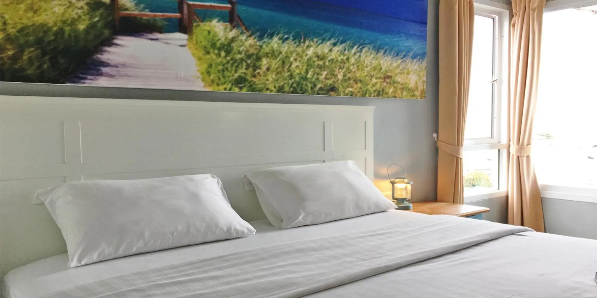 Photo of the whole room, Bed in Hub Hua Hin 57