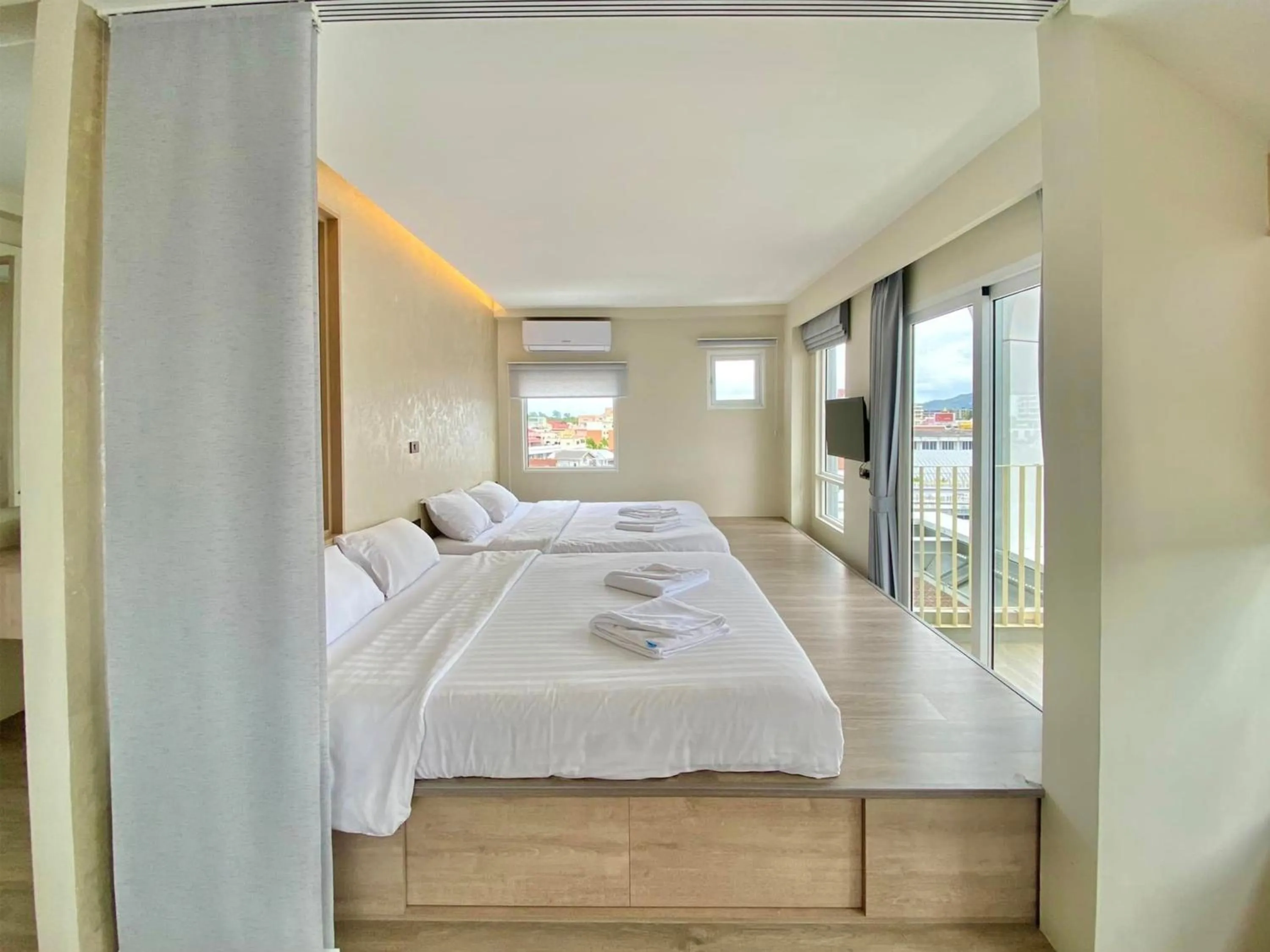 Photo of the whole room, Bed in Hub Hua Hin 57