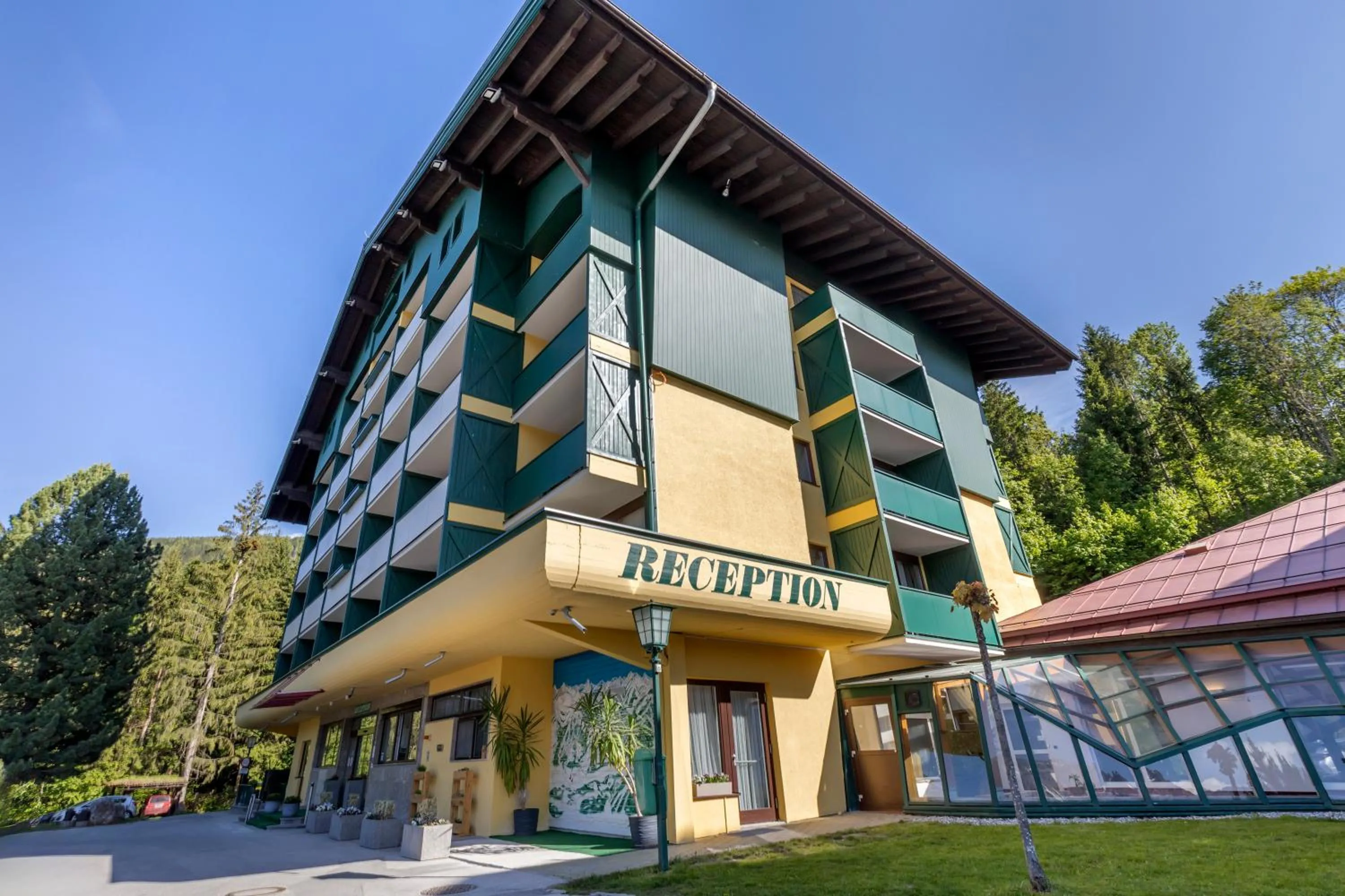 Property building in Alpine Club Resort