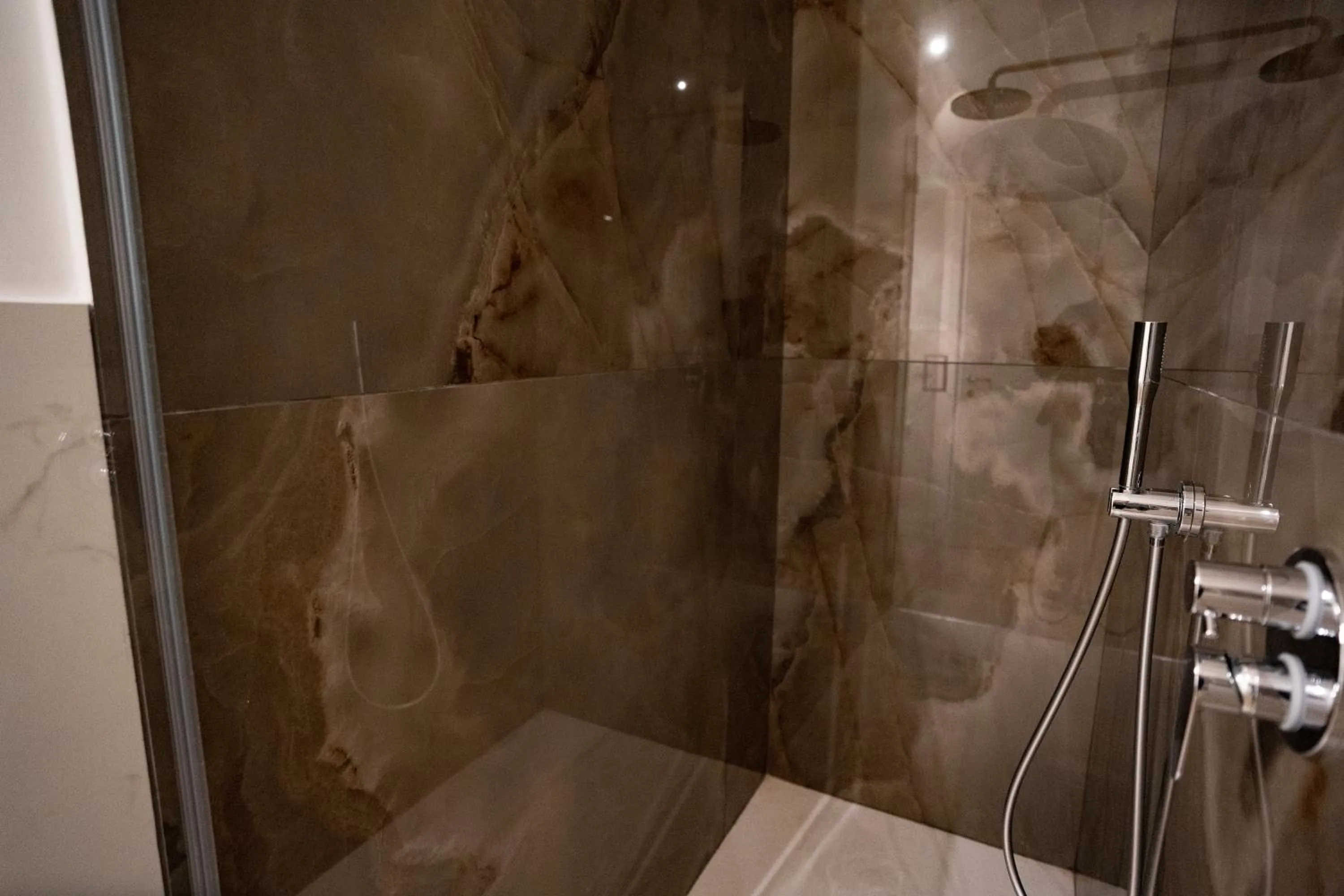 Shower in Tenuta Miranda Agriresort