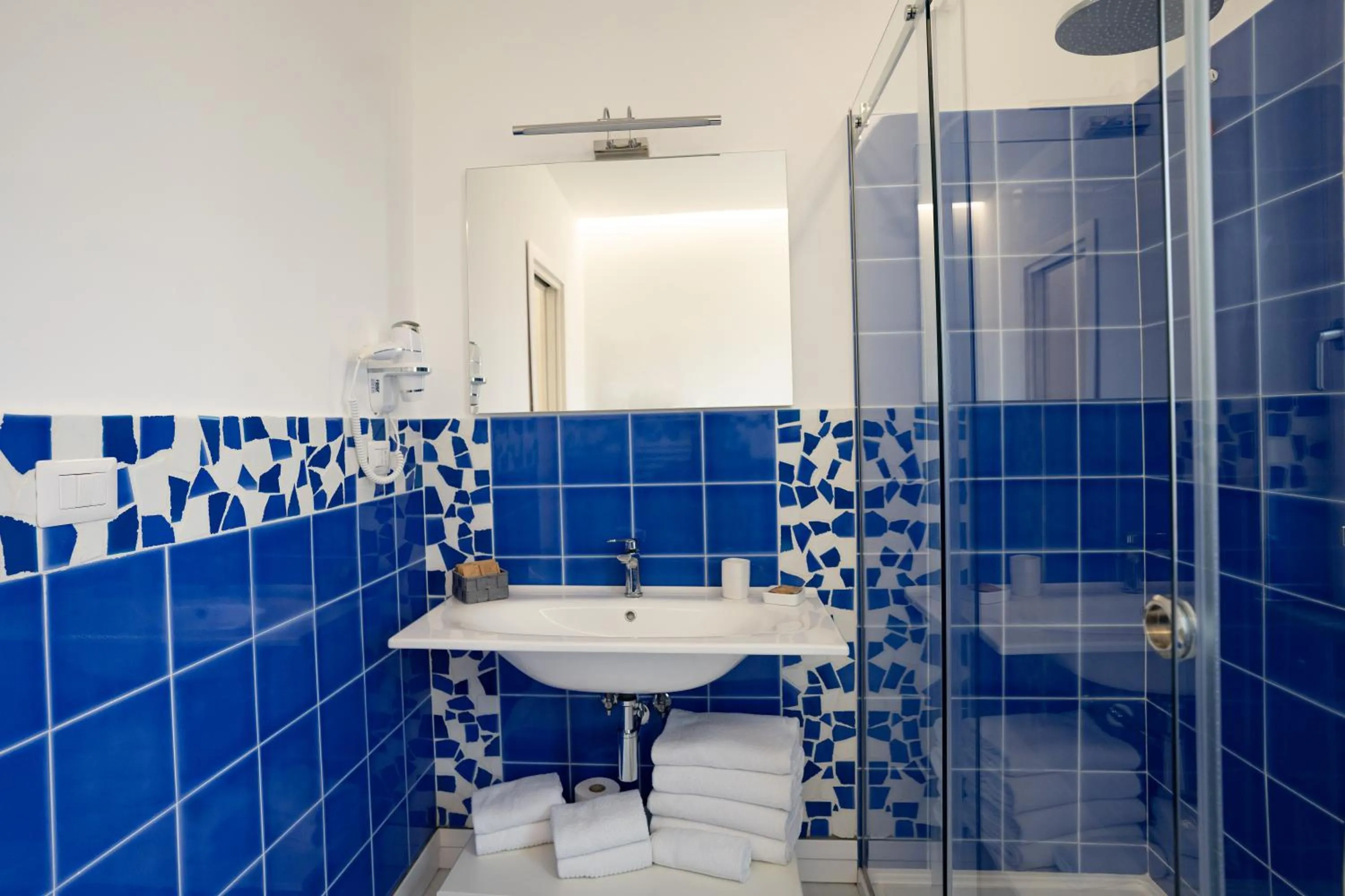 Shower in Tenuta Miranda Agriresort