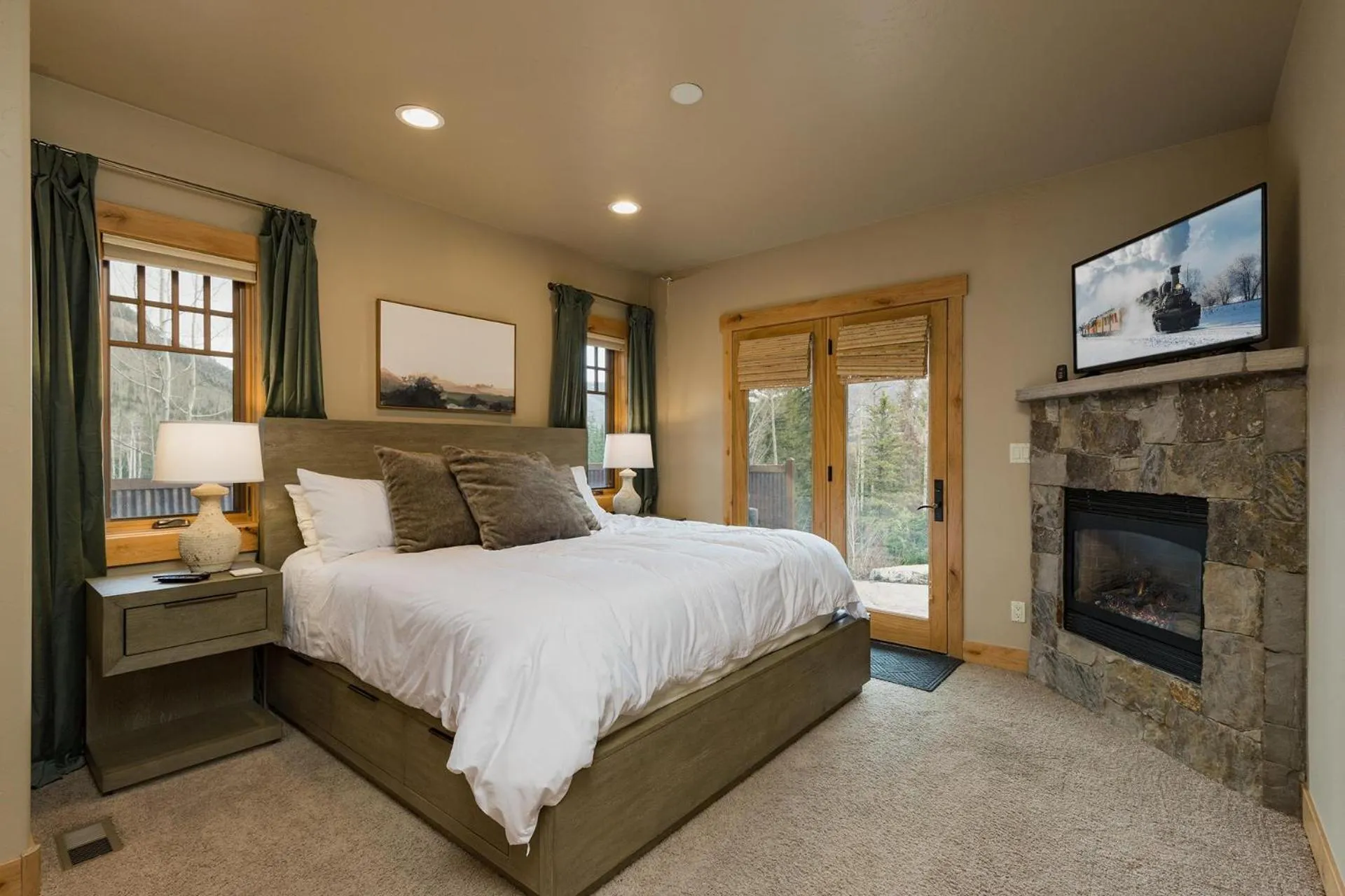 Bed in Twilight 47 Quarry Court