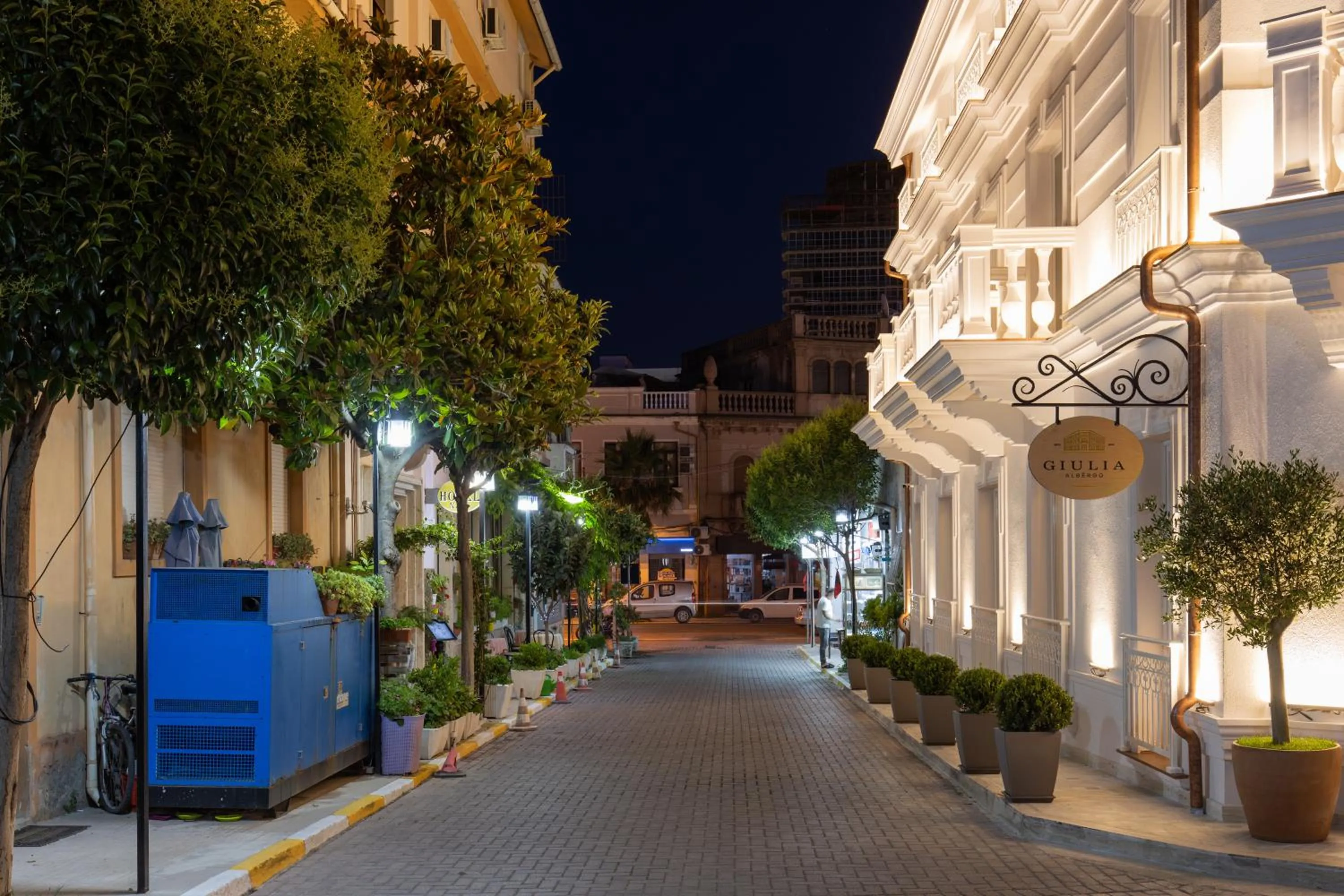 Street view in Giulia Albérgo Hotel