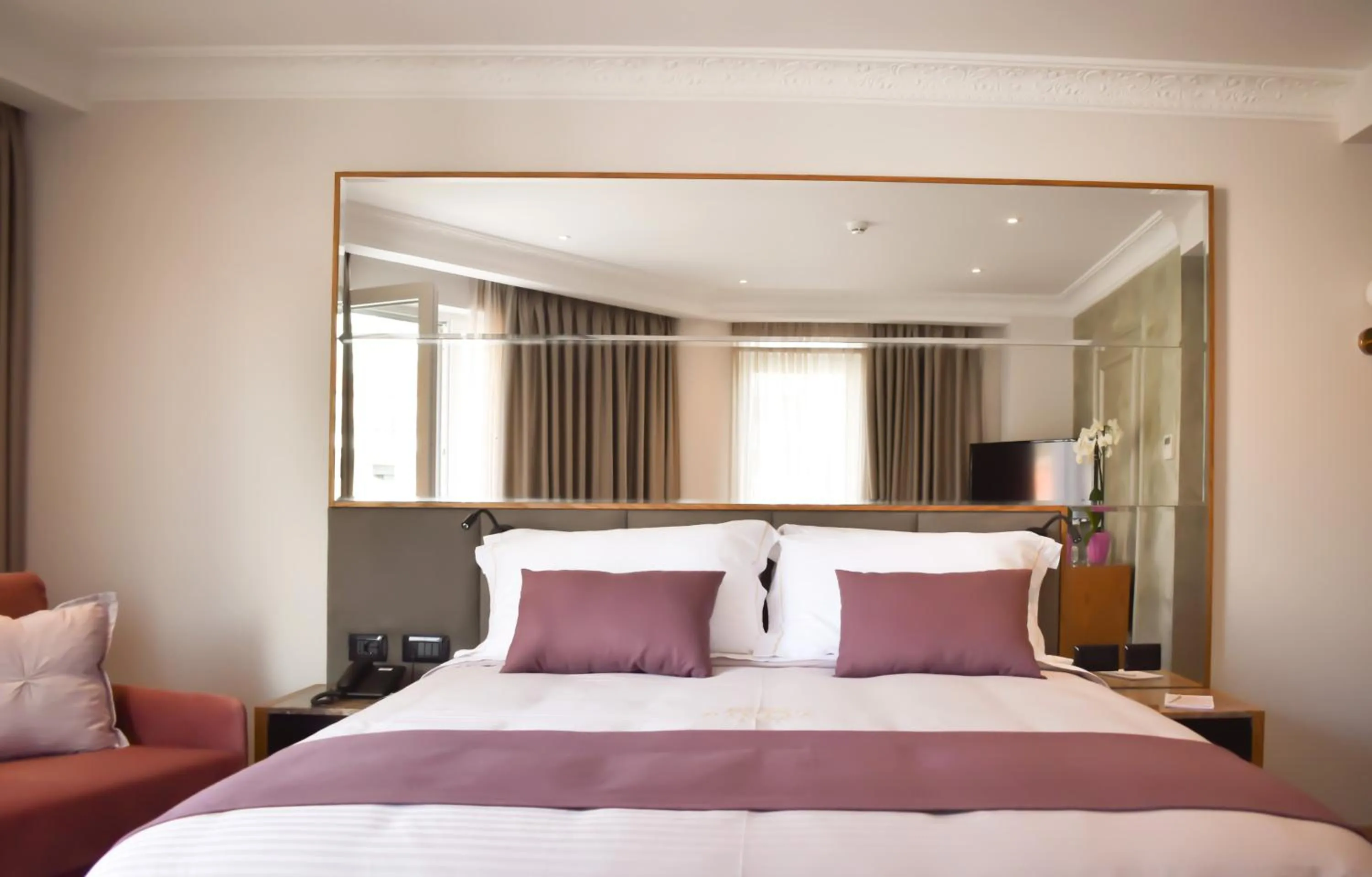 Bed in Giulia Albérgo Hotel