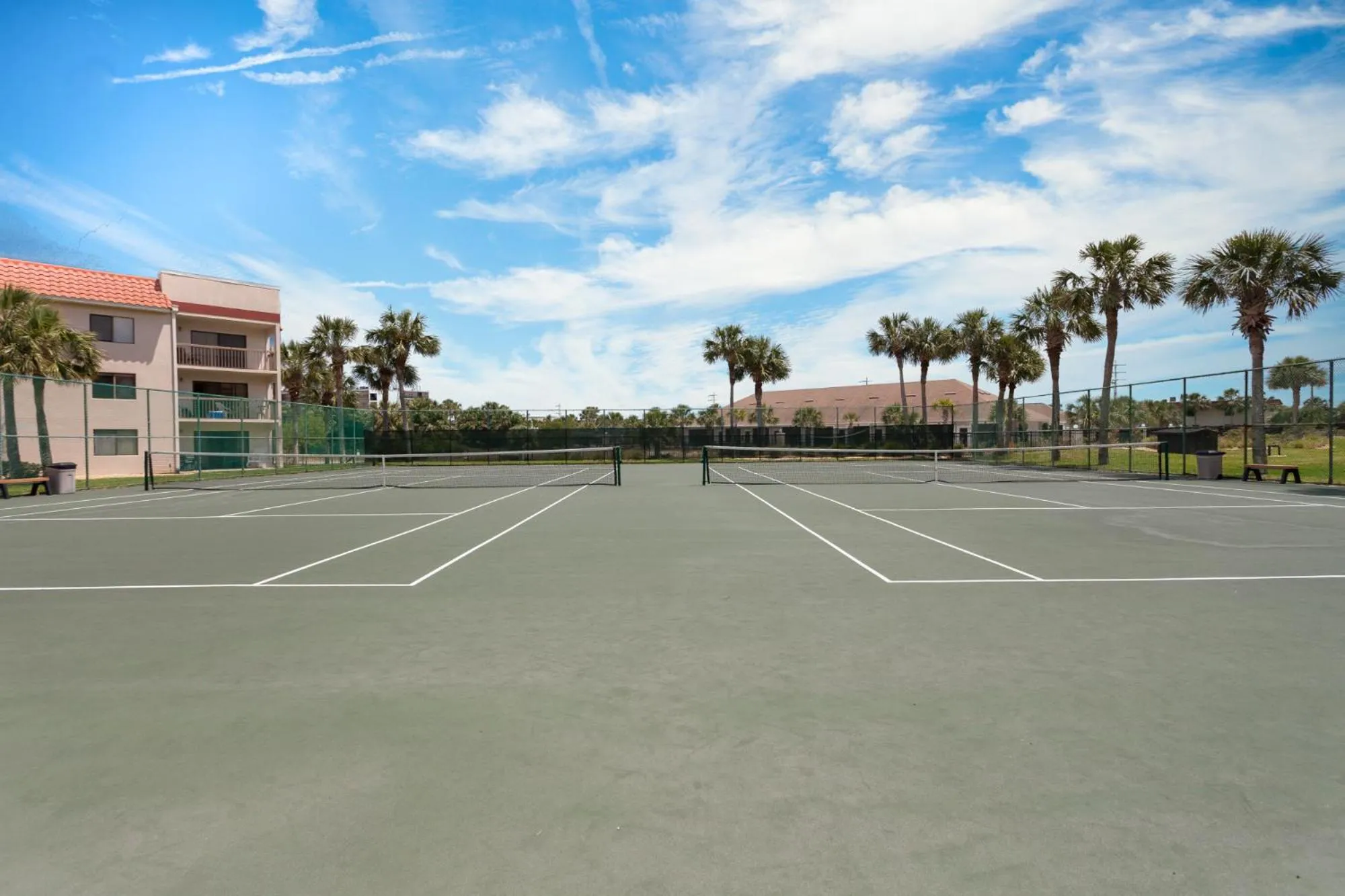 Property building in Ocean Village Club O35