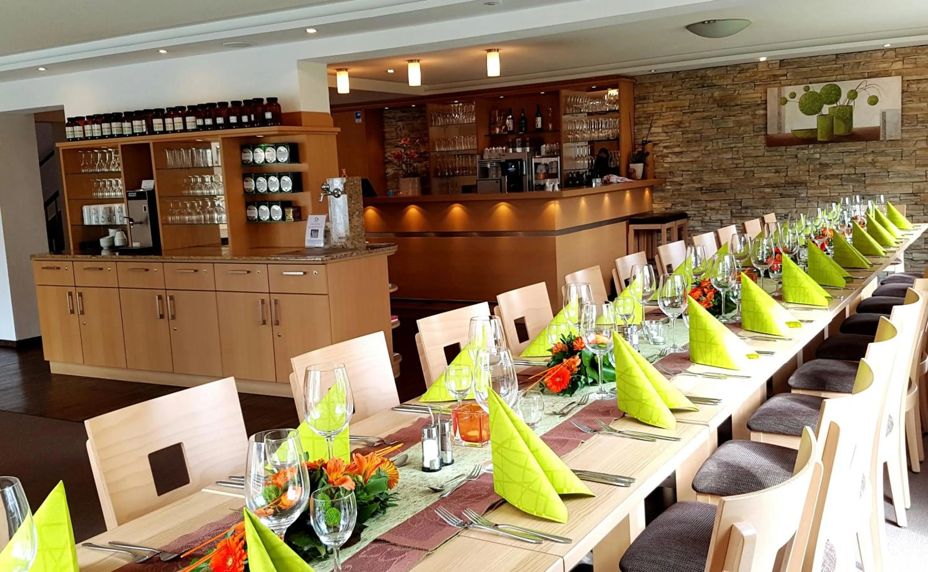 Restaurant/places to eat in Landhotel Sonnenhalde