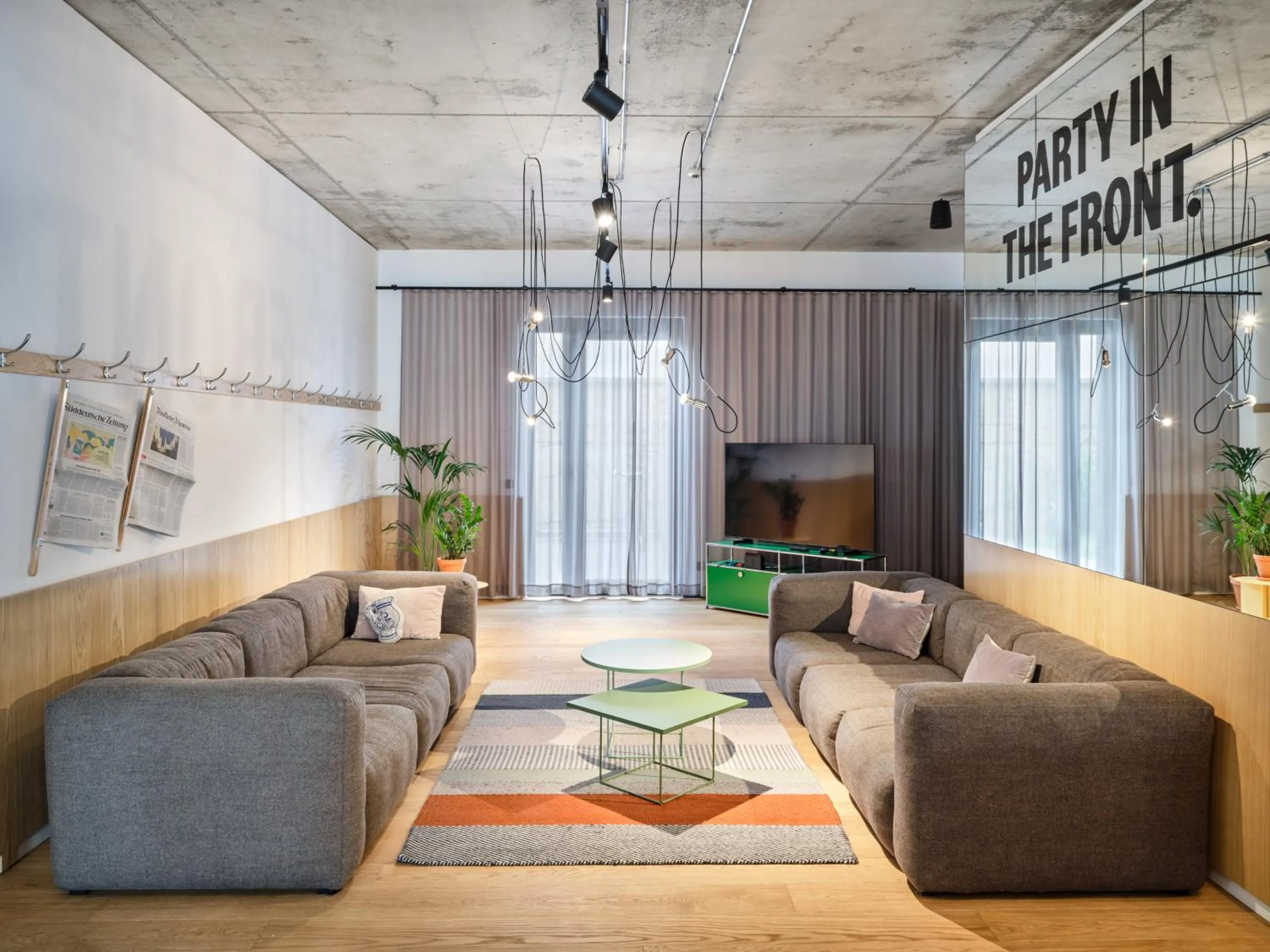 Area and facilities in STAYERY Frankfurt Sachsenhausen