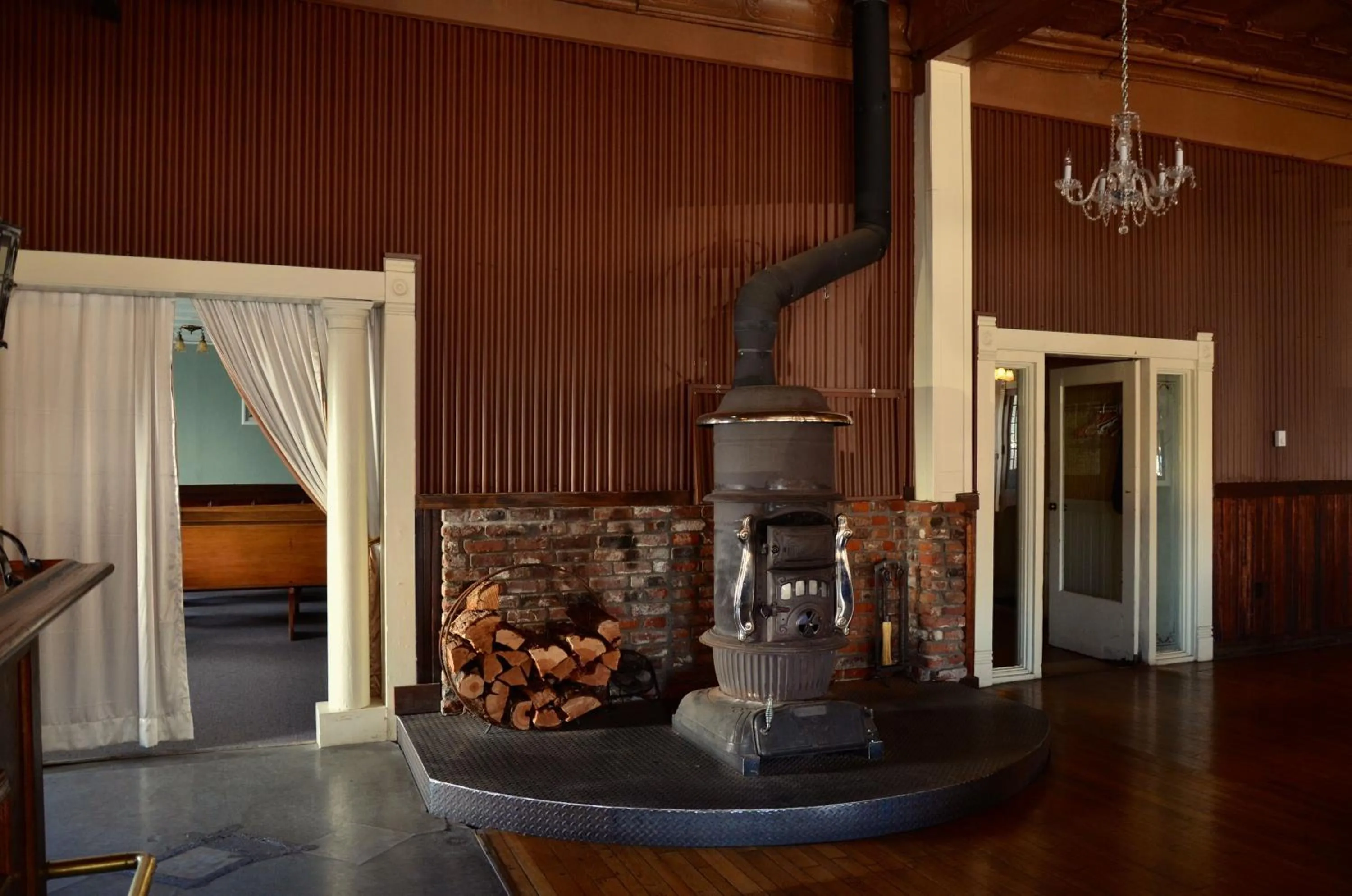 Decorative detail in Hotel Niles