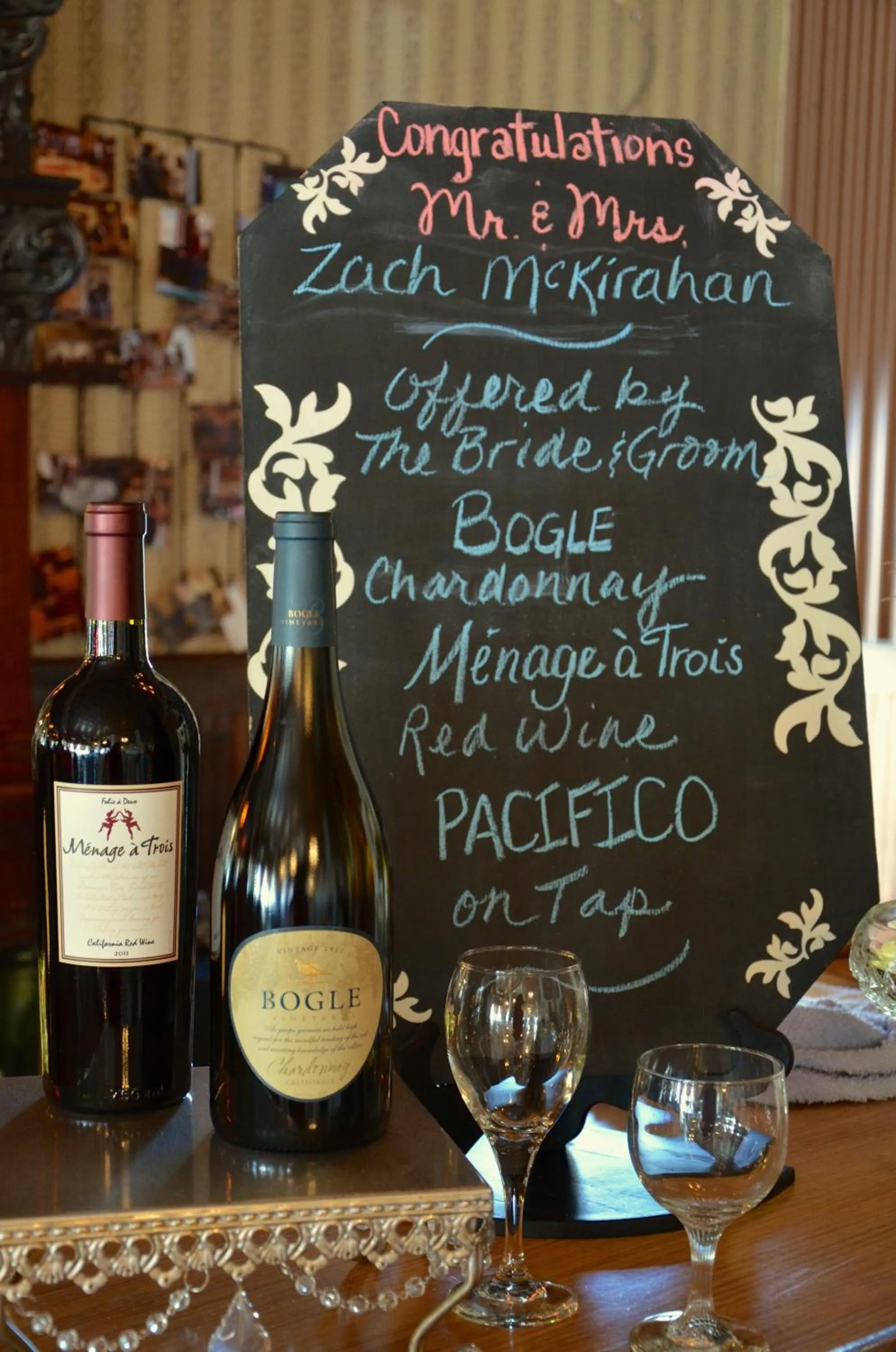 Decorative detail in Hotel Niles