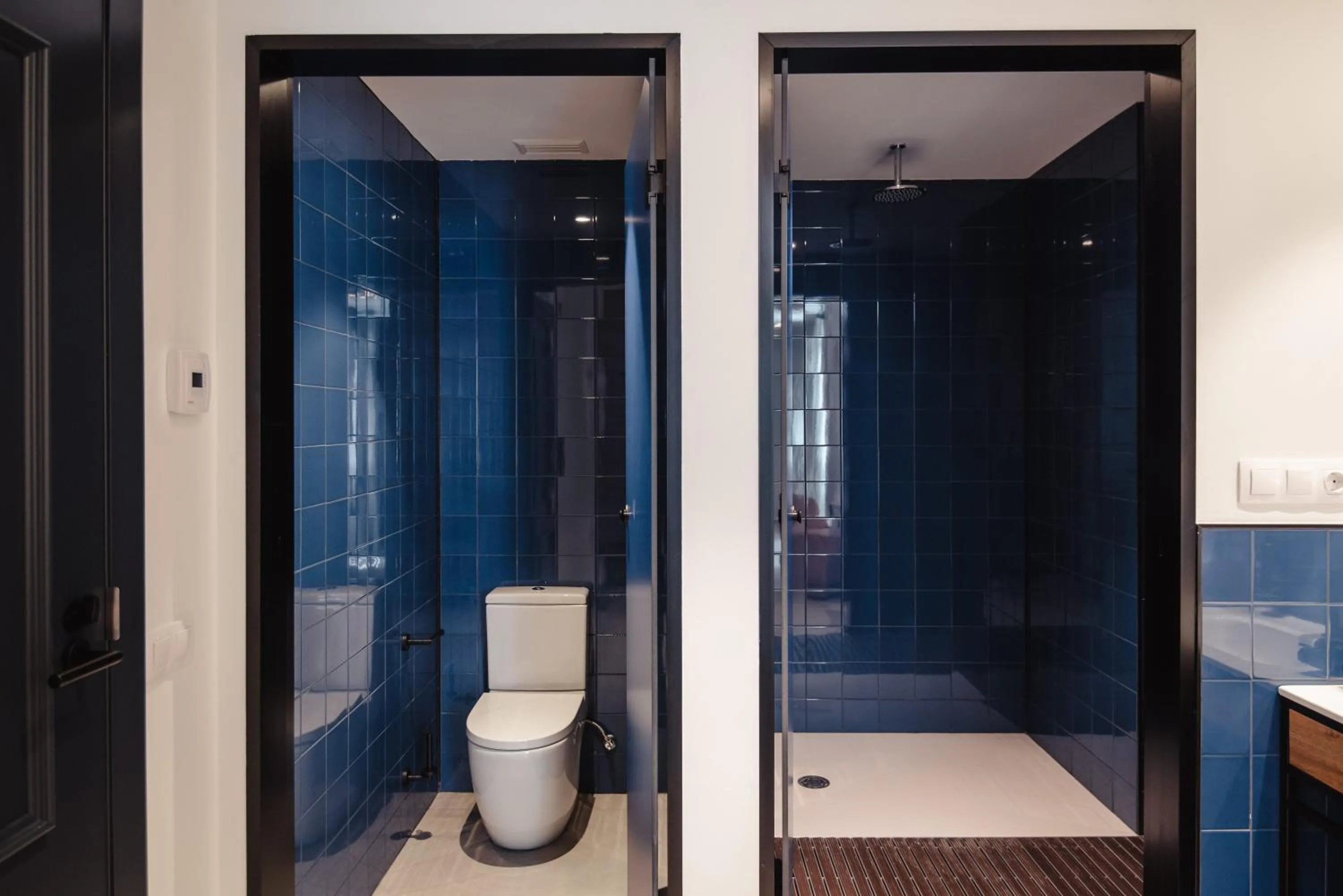 Shower in LATROUPE La Granja