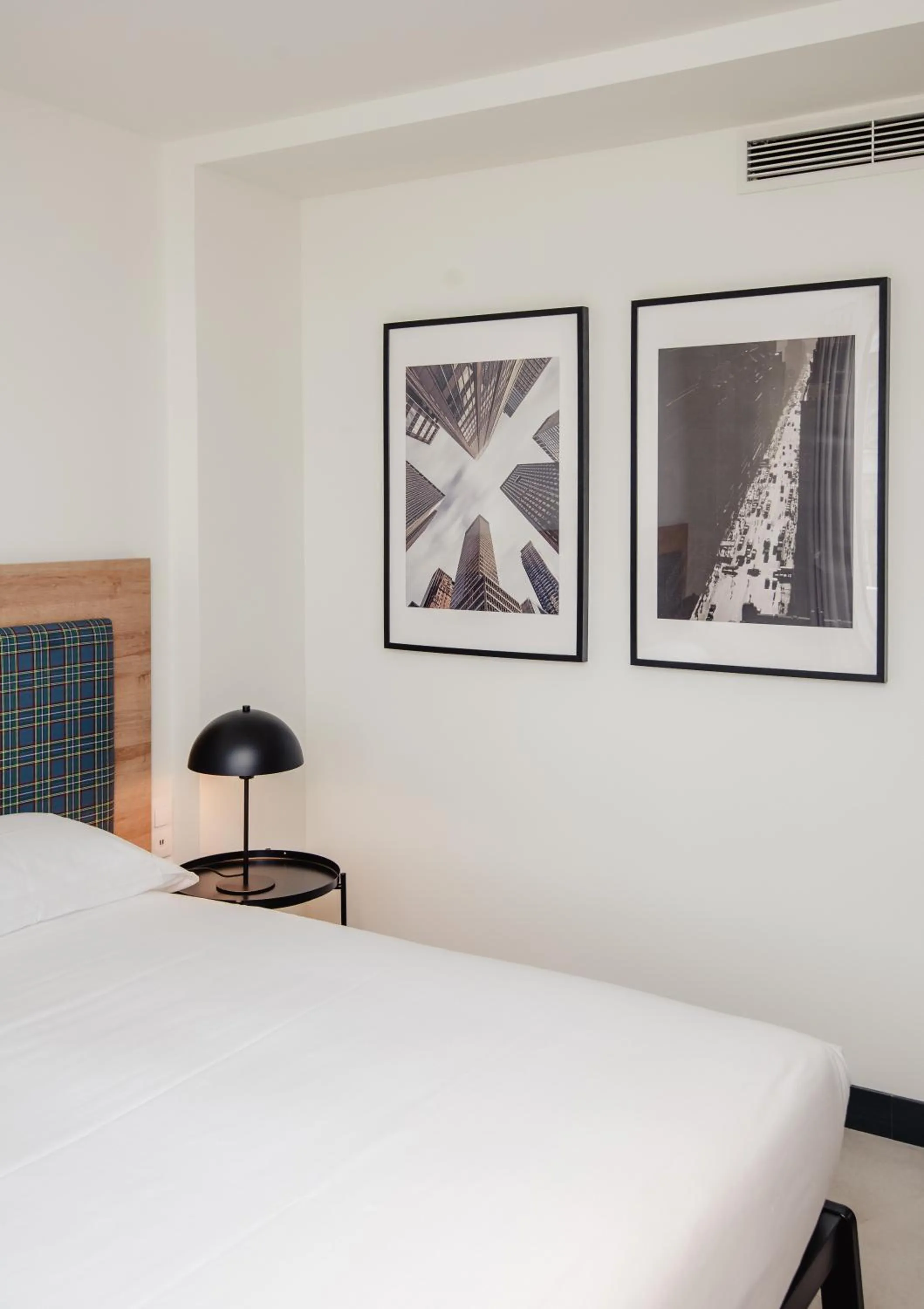 Bed in LATROUPE La Granja