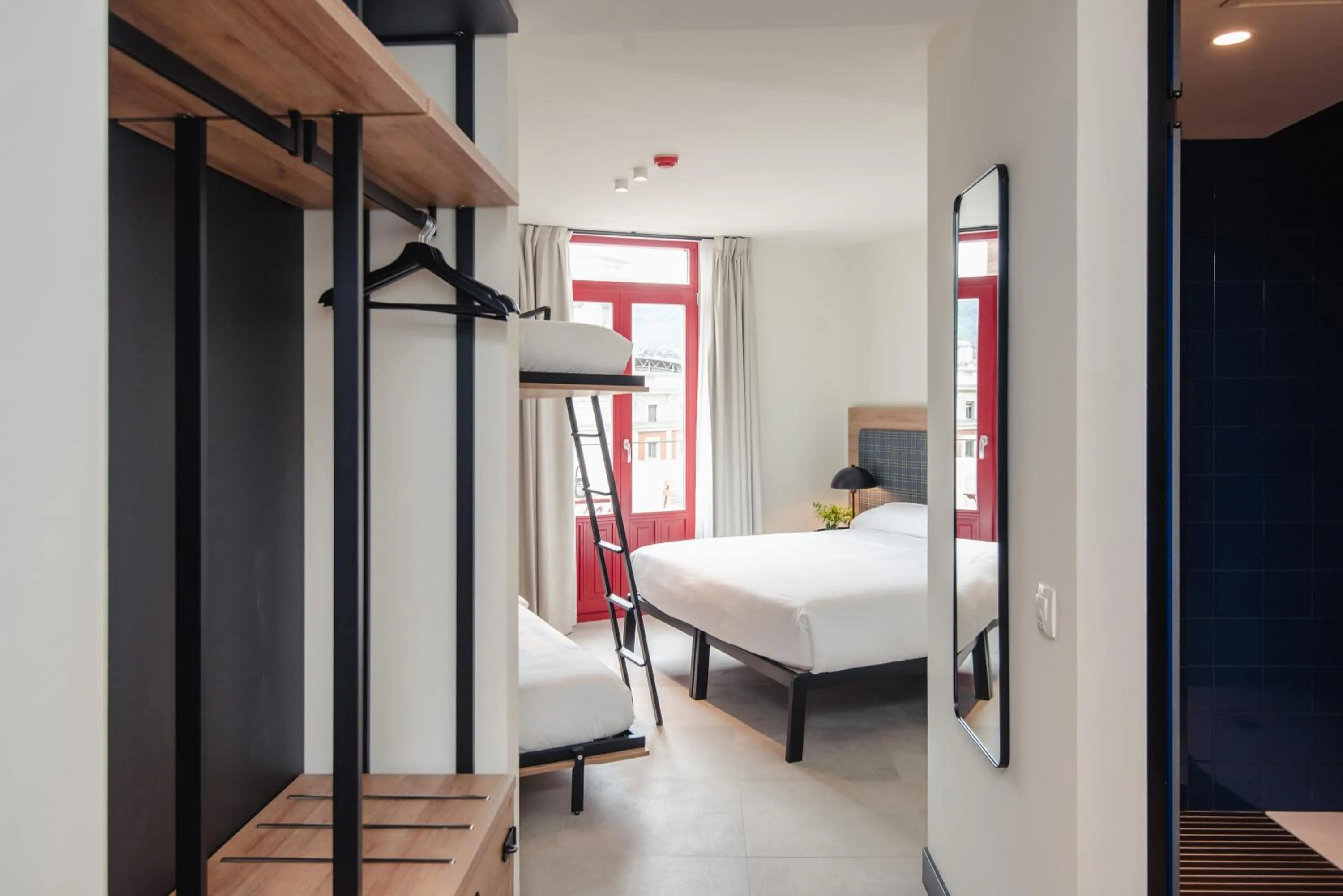 Photo of the whole room, Bed in LATROUPE La Granja