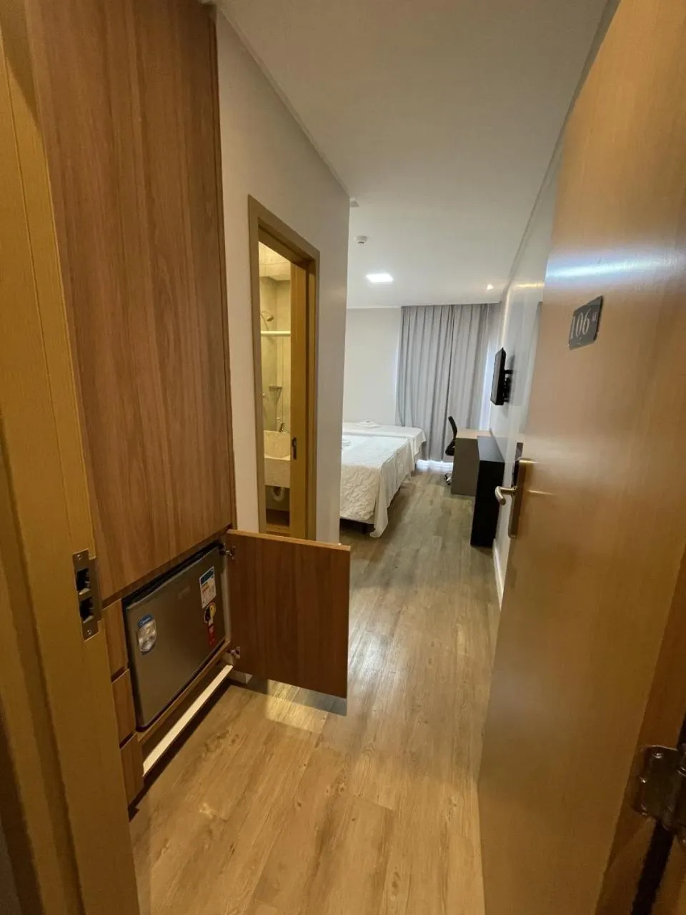 Photo of the whole room in Hotel do Lago