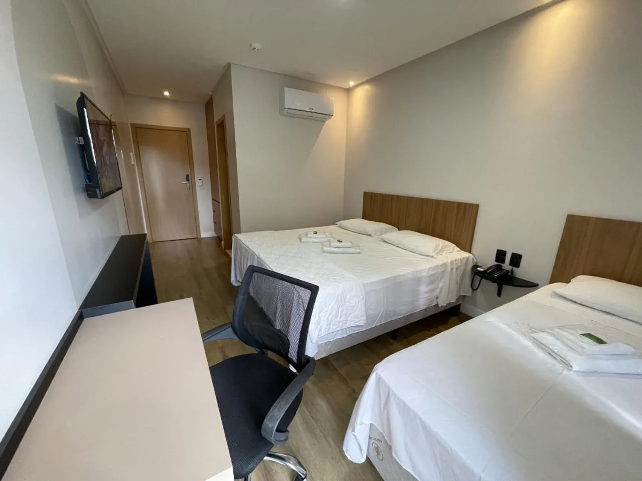 Photo of the whole room, Bed in Hotel do Lago