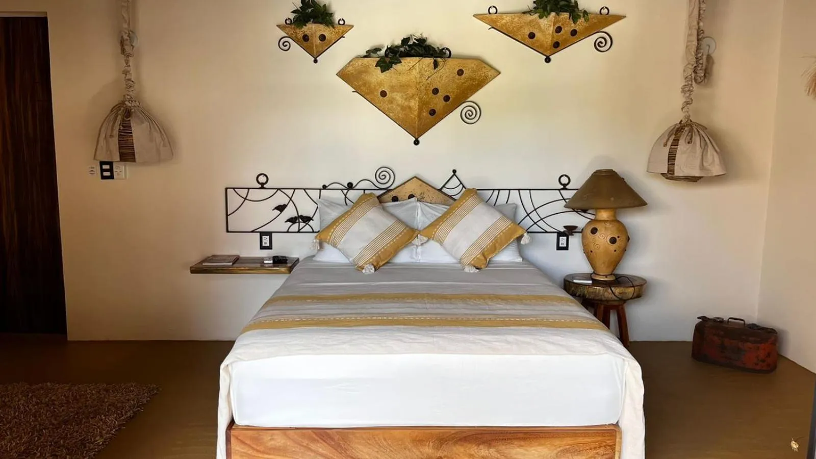 Bed in Cabañas Sicarú Mazunte