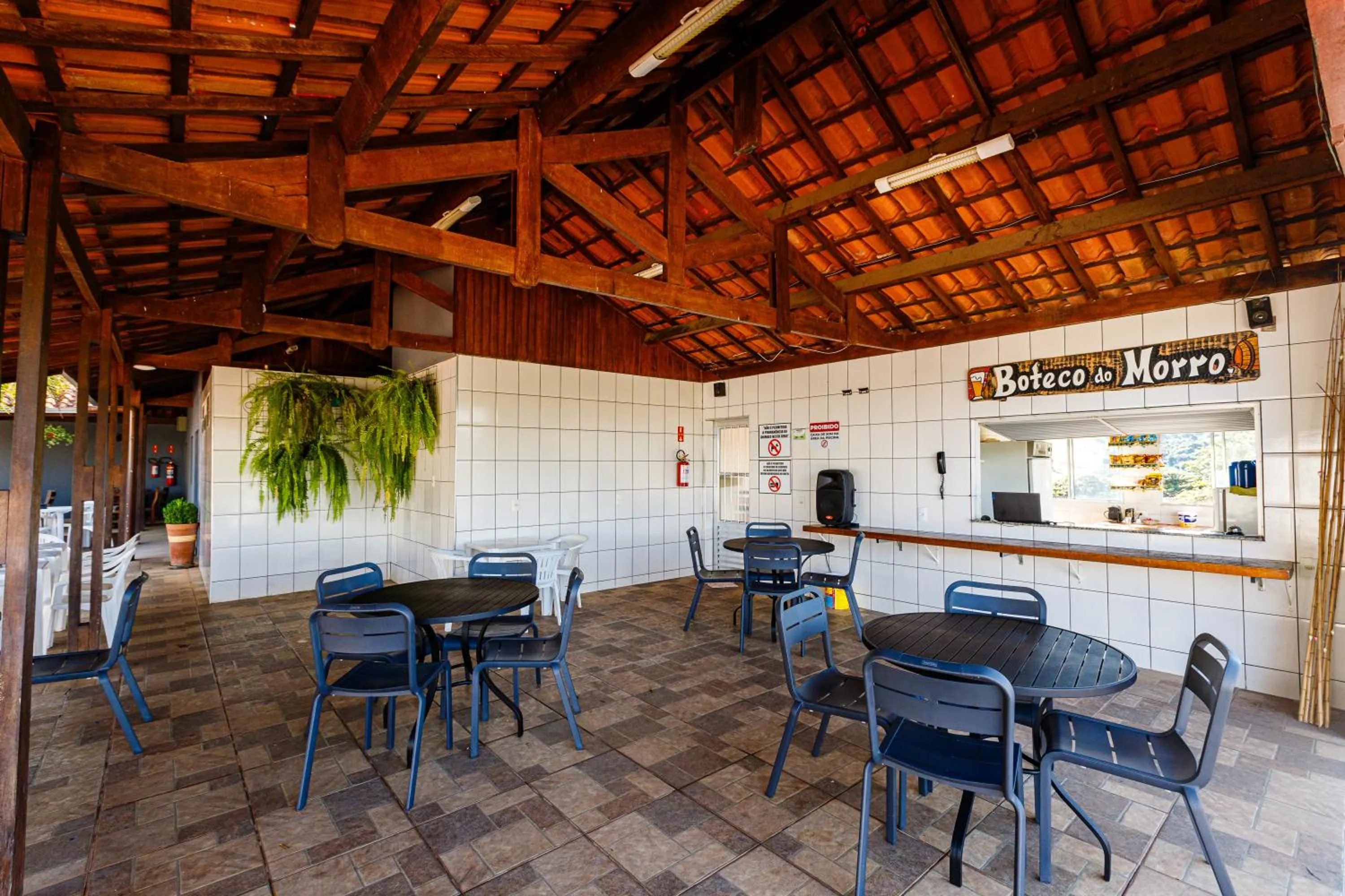 Restaurant/places to eat in Hotel Morro De Santo Agostinho